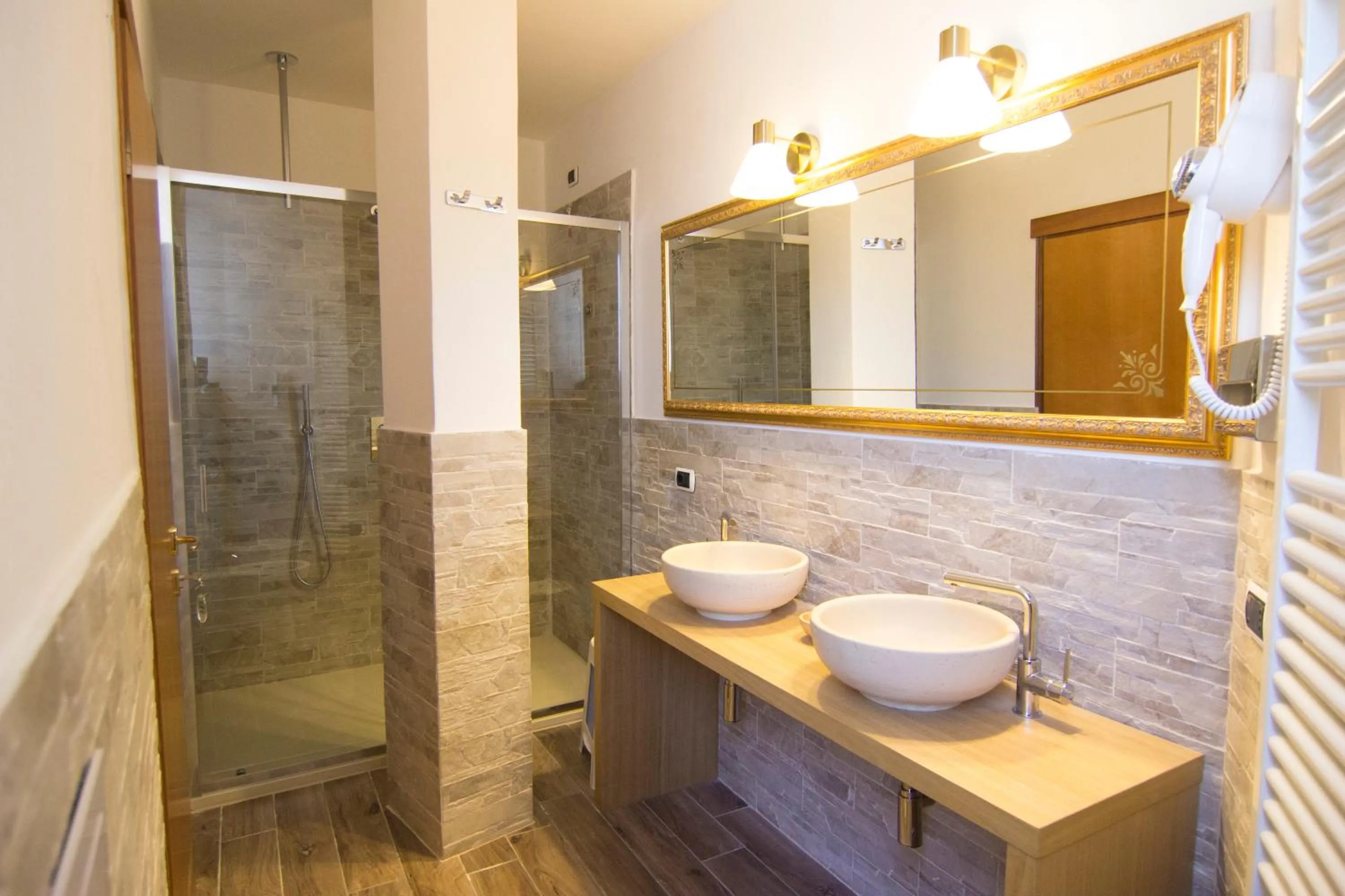 Bathroom in Hotel Maria