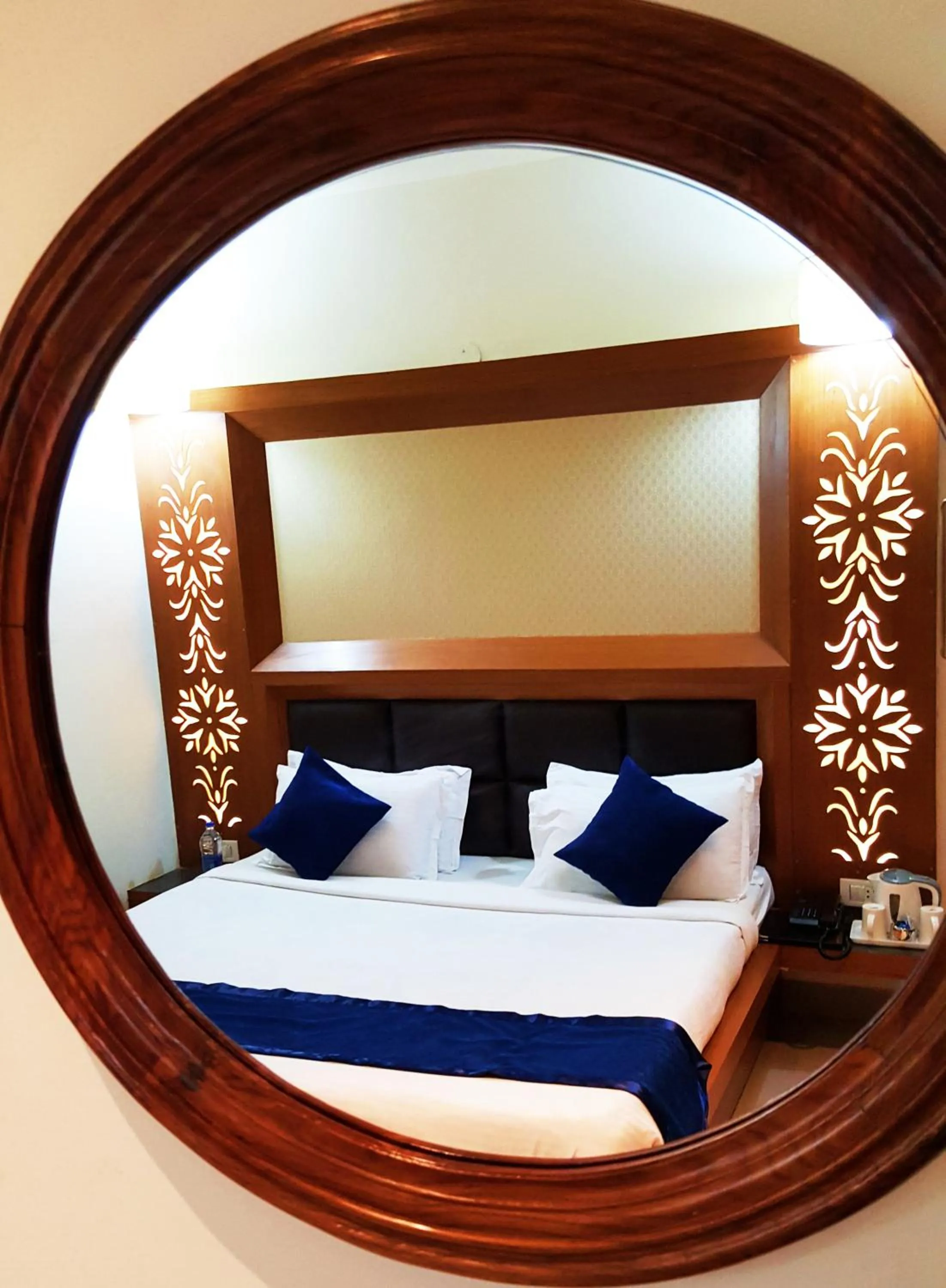 Bed in Hotel Shree Hari Niwas