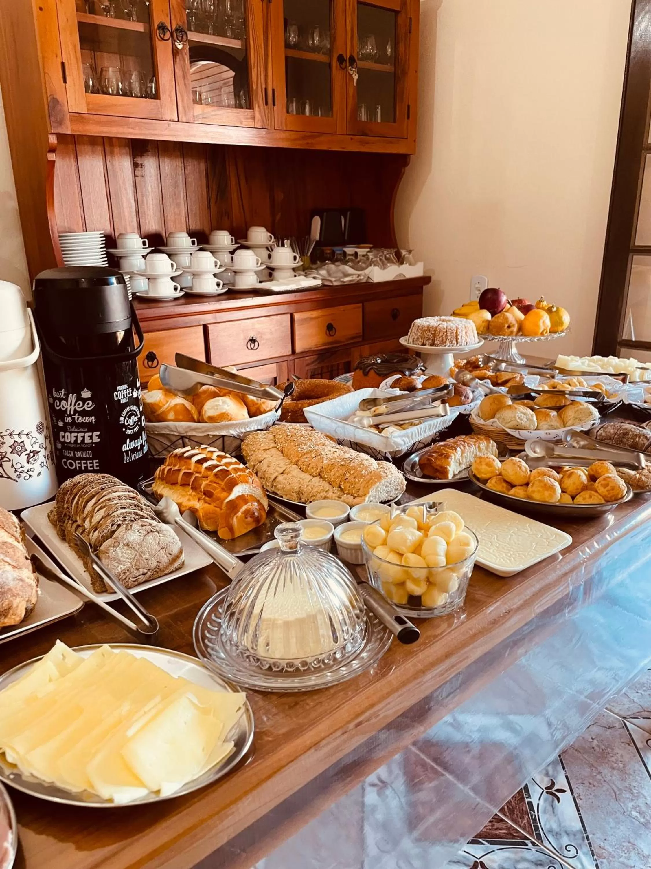 Breakfast in Hotel do Parque - Cunha