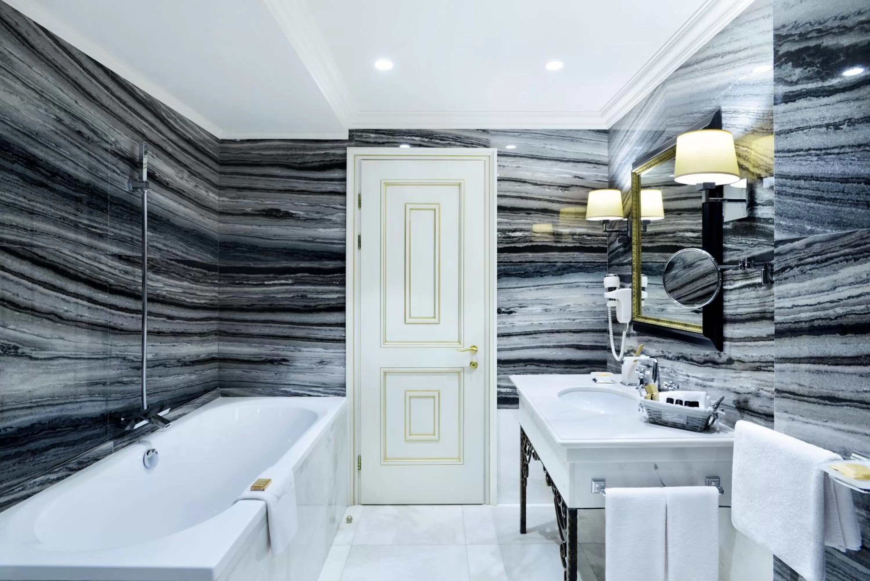 Bedroom in Ambassadori Tbilisi Hotel