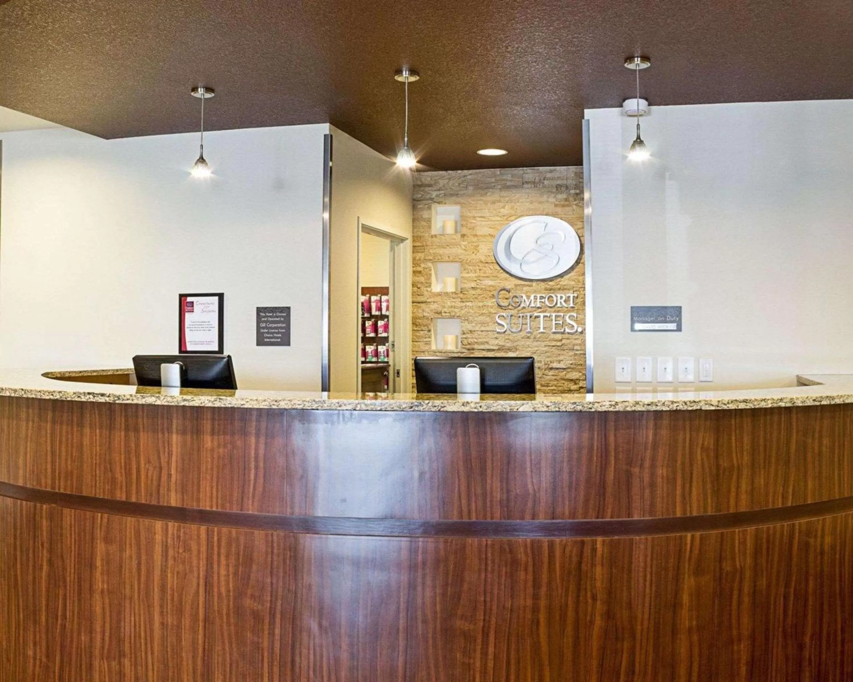 Lobby or reception in Comfort Suites Minot South