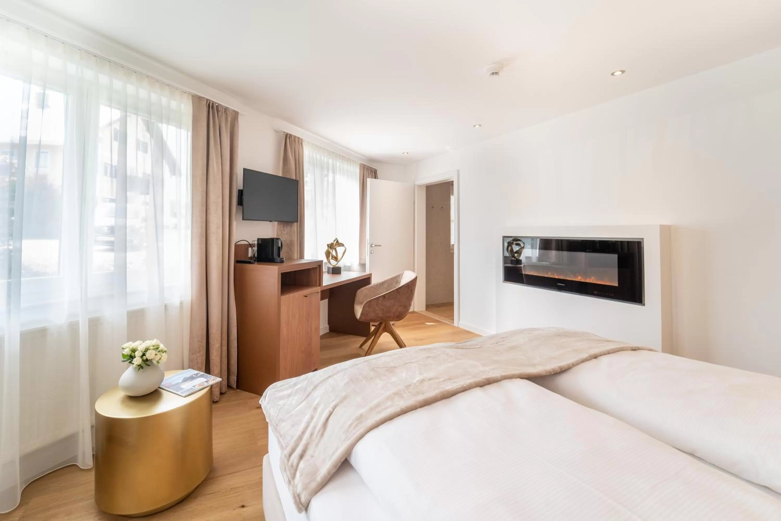 Bedroom, Bed in das mondsee