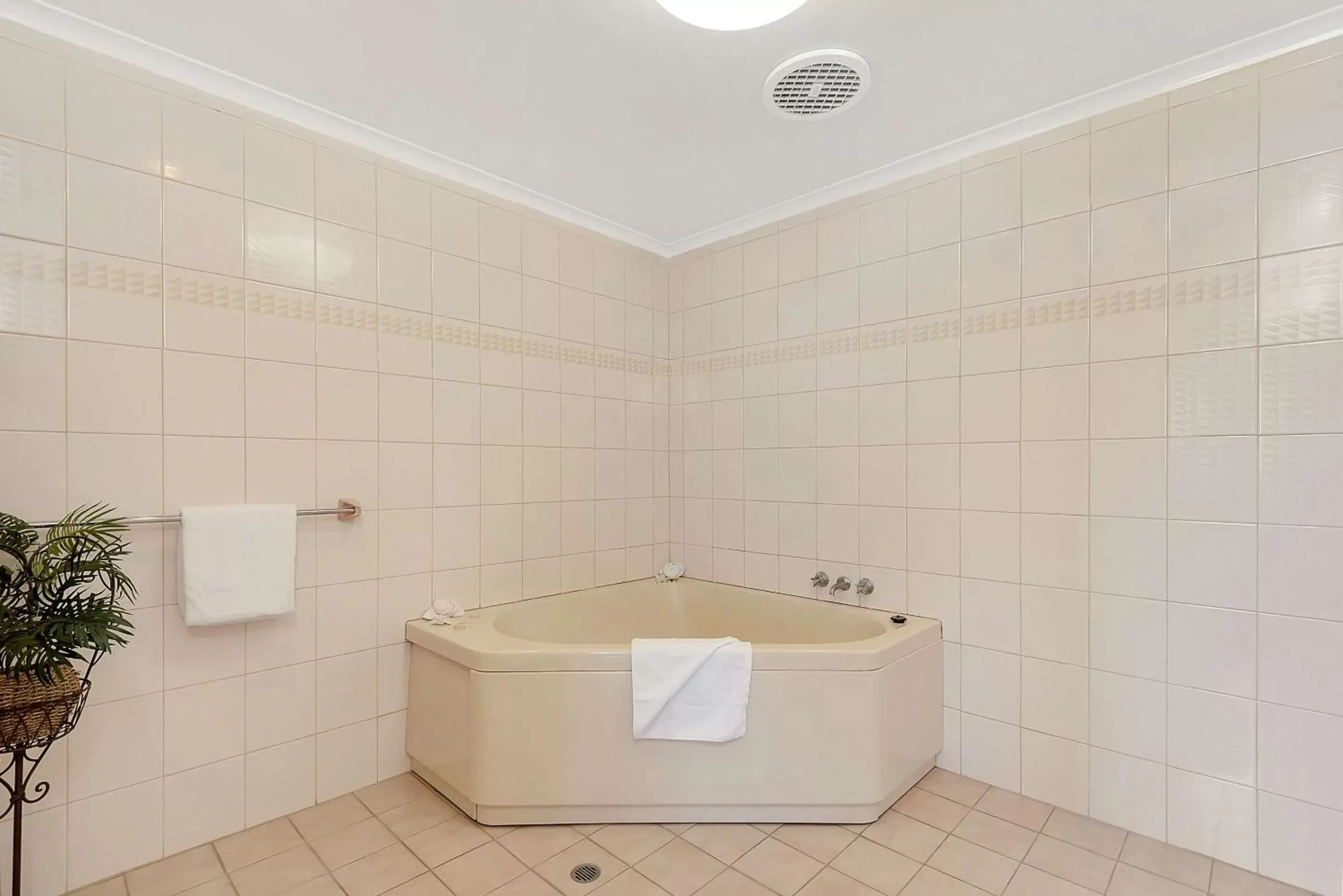 Spa Room in Toowoomba Motel & Events Centre Spa Room in Toowoomba Motel & Events Centre