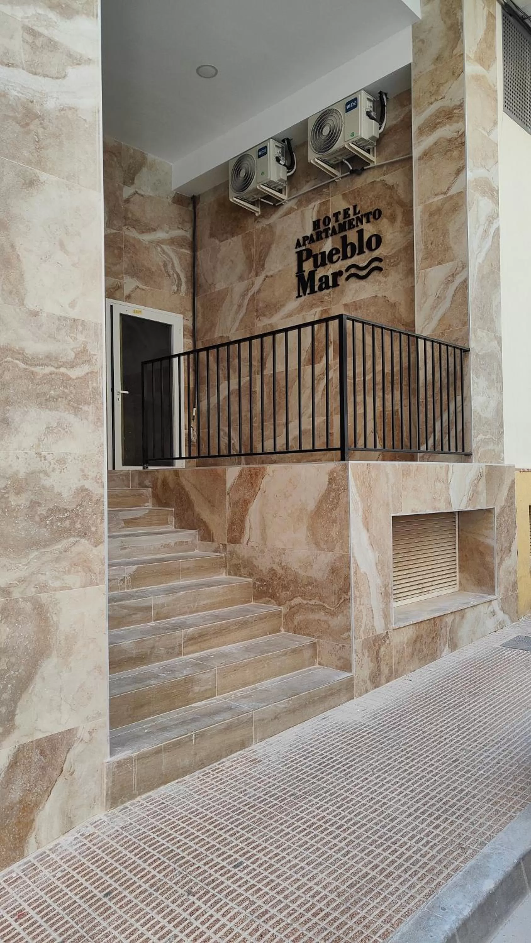 Property logo or sign in Hotel Apartamentos Pueblo Mar