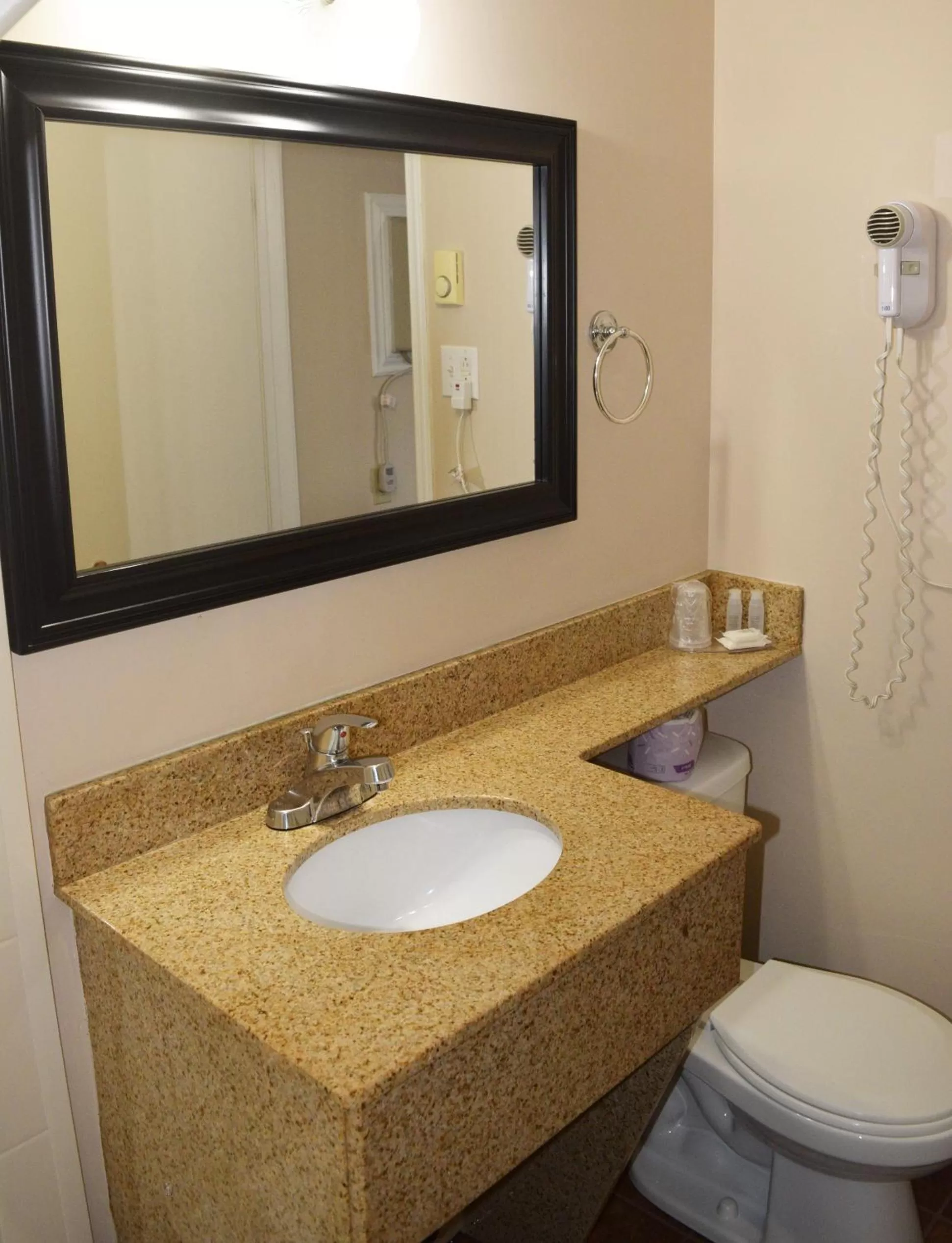 Knights Inn Arnprior