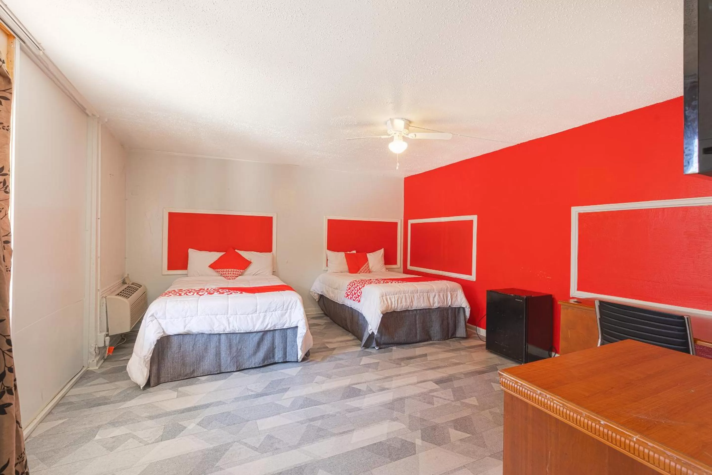 2 Full Beds Non-Smoking	 in OYO Hotel Houston, TX near Medical Center NRG Stadium