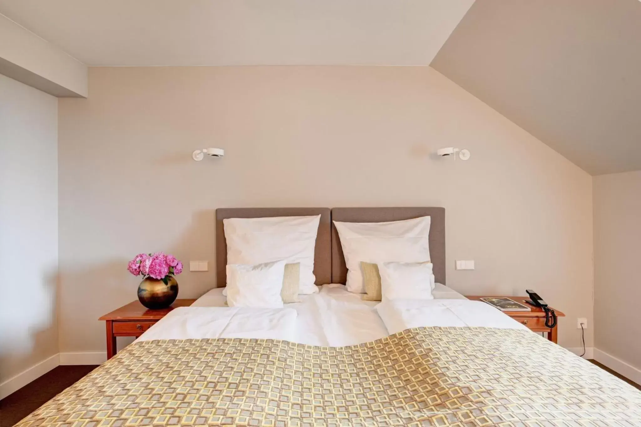 Superior Double Room in Hotel Admiral Superior Double Room in Hotel Admiral