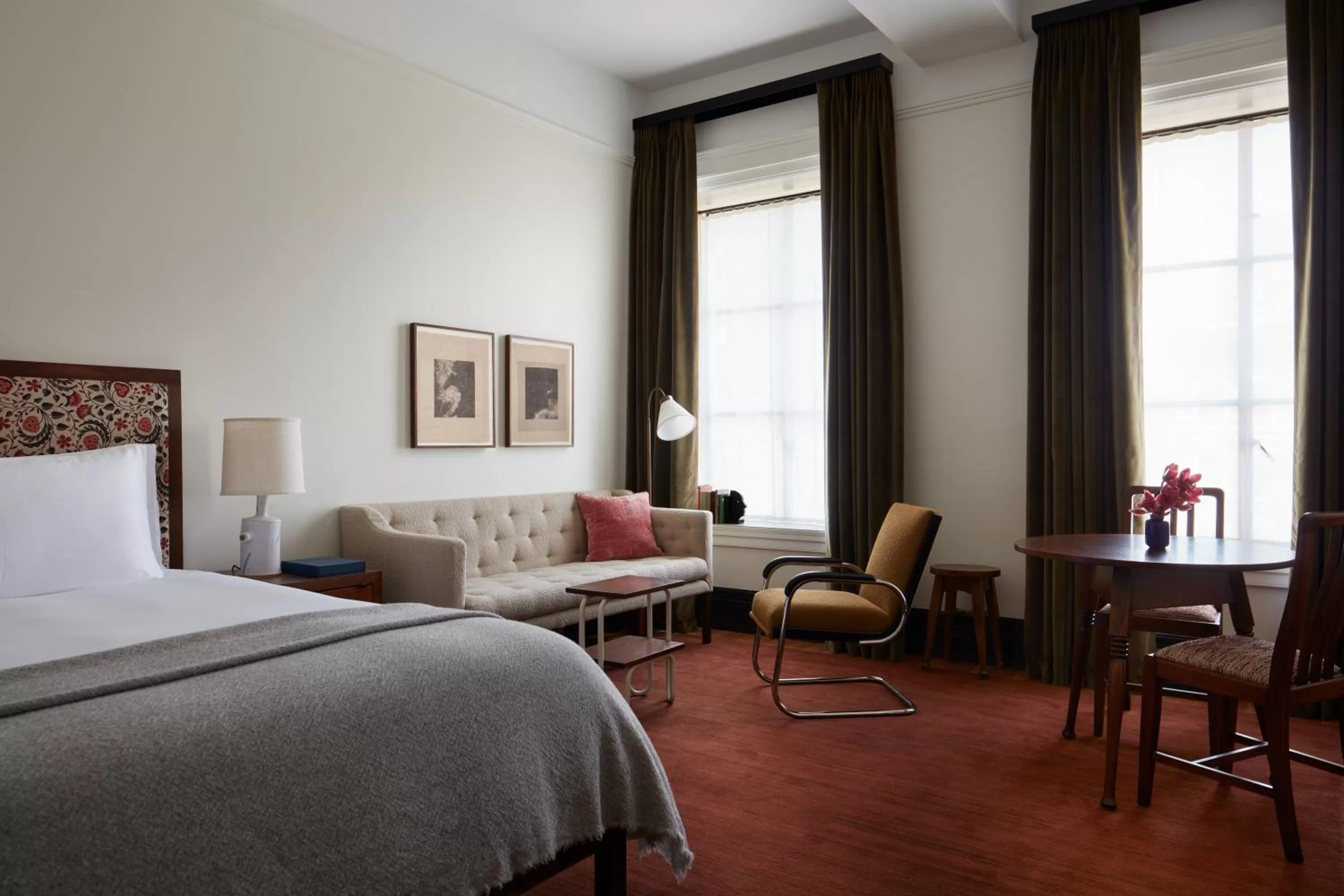 Photo of the whole room, Bed in Nine Orchard