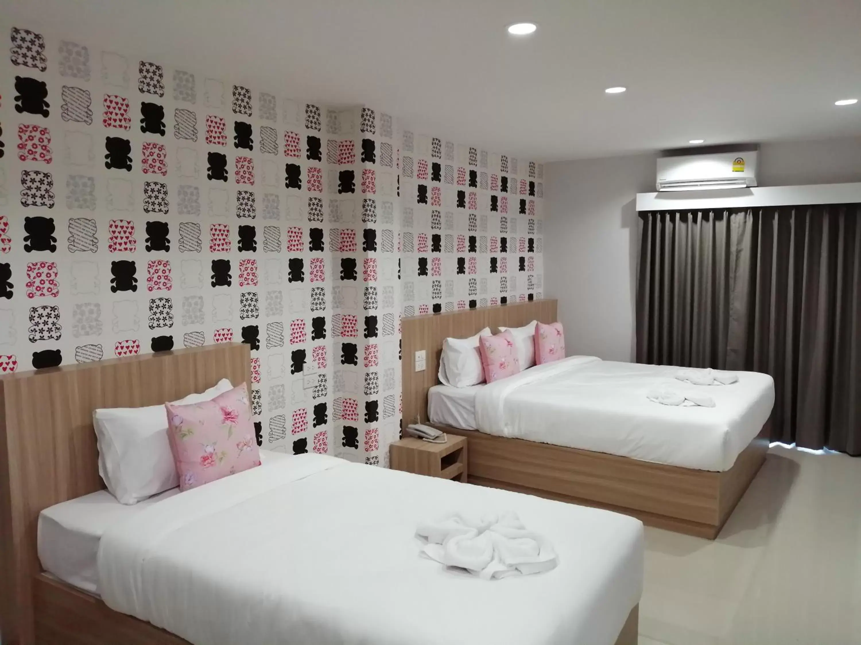 Bed in The Like hotel Bed in The Like hotel