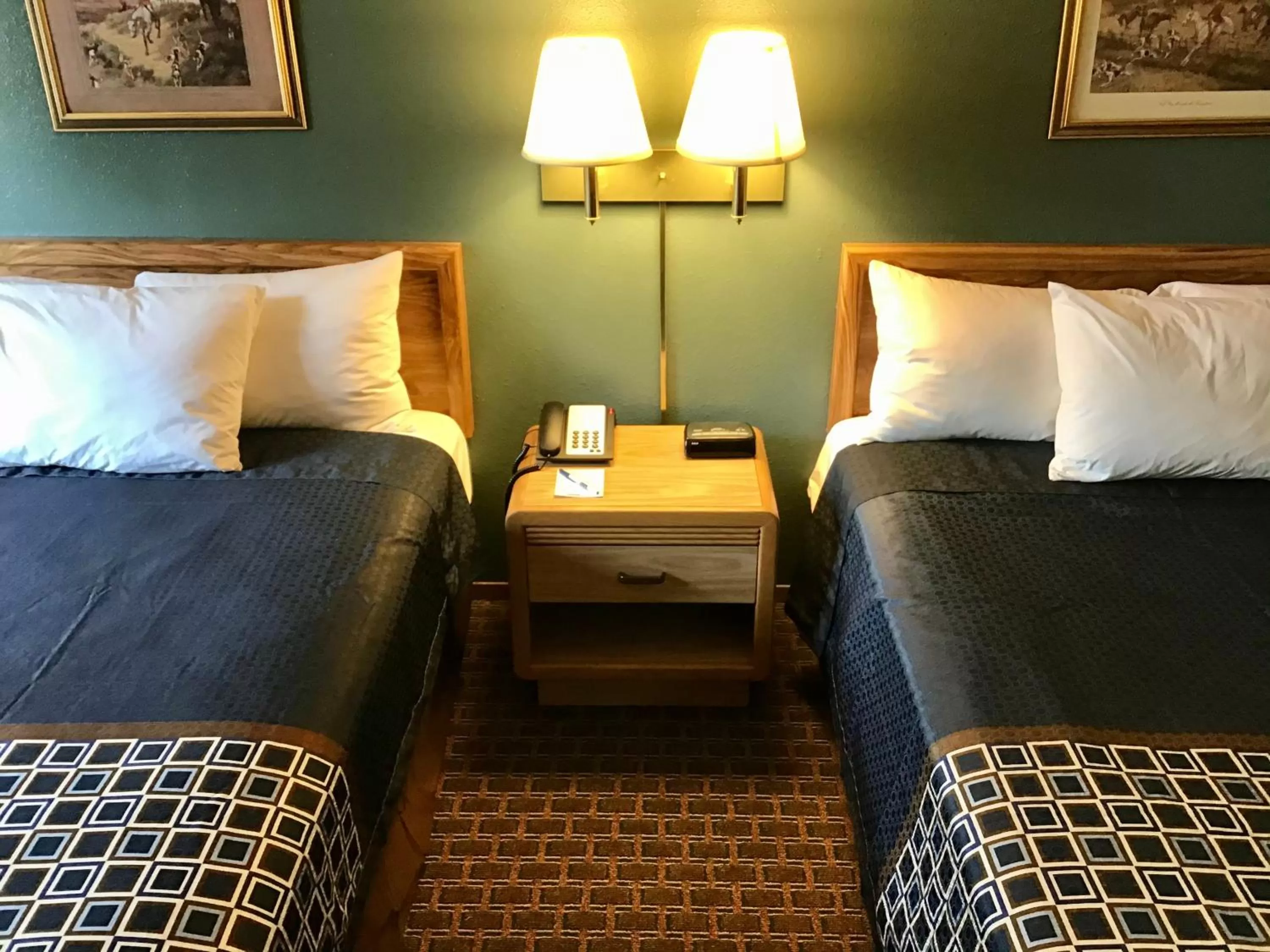 Photo of the whole room, Bed in Travelodge by Wyndham Worland