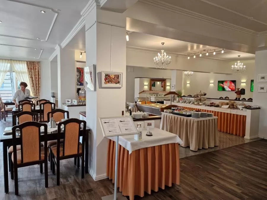 Restaurant/places to eat in artHOTEL Bremen