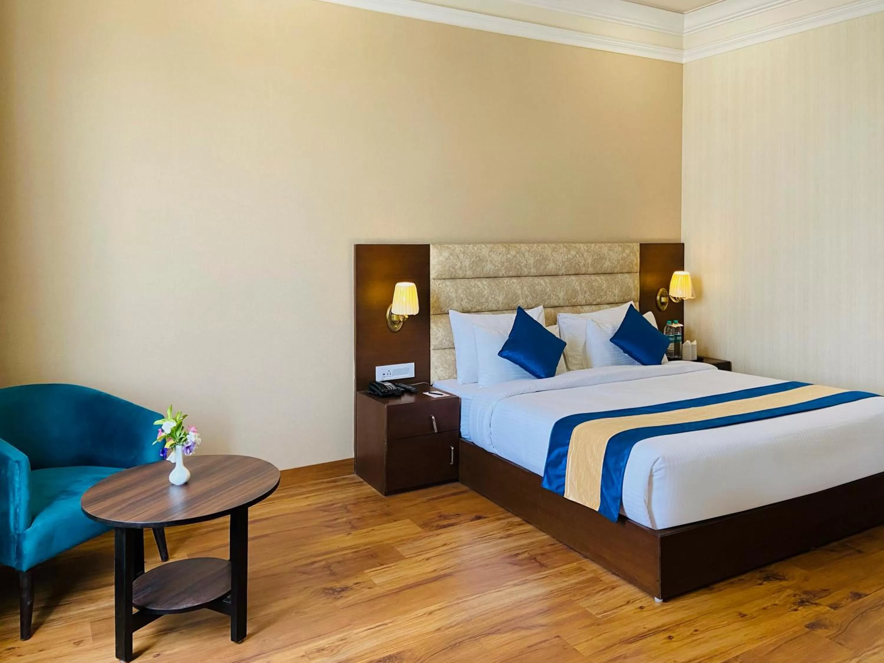 Seating area, Bed in Sterling Mantra Haridwar