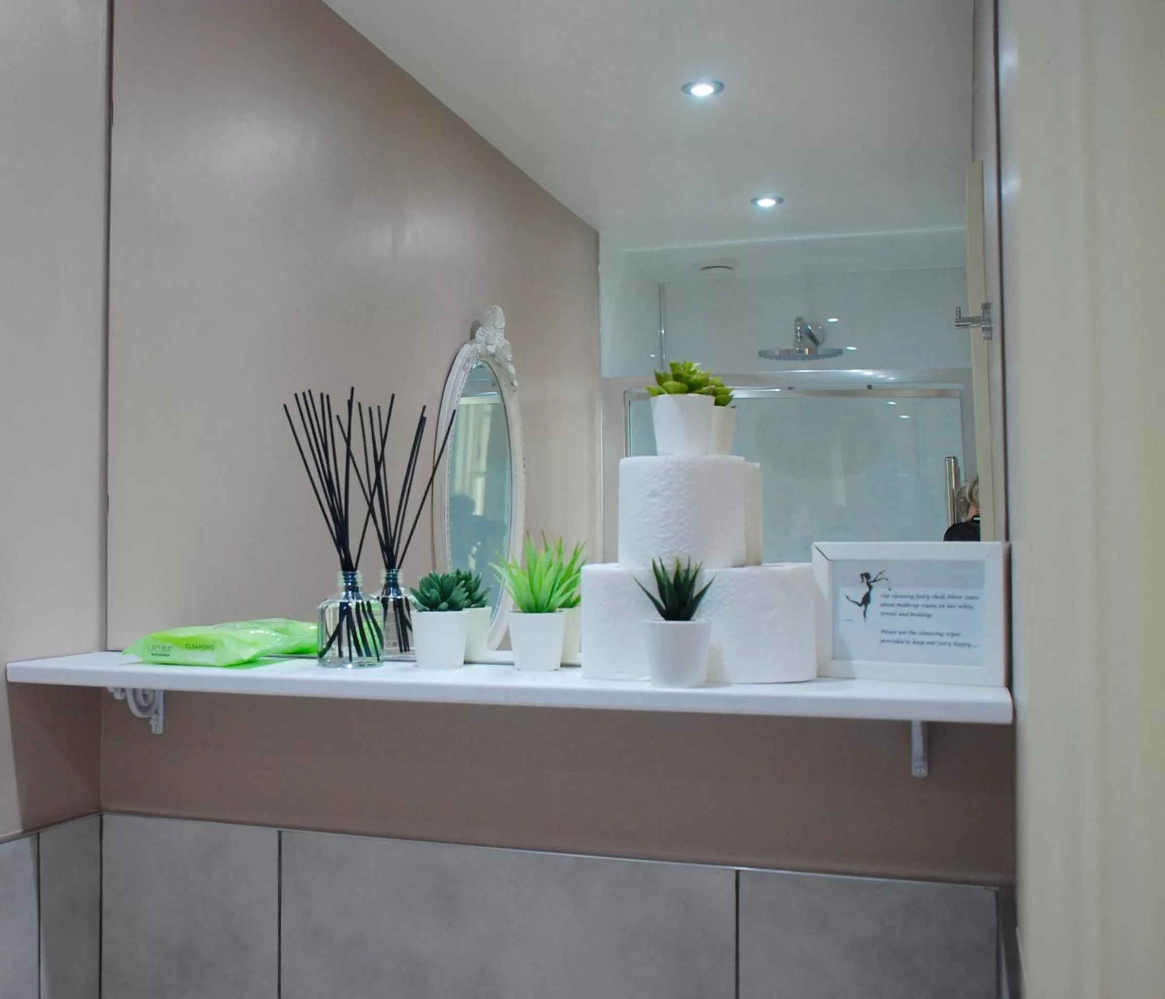 Bathroom in Bowden House B&B