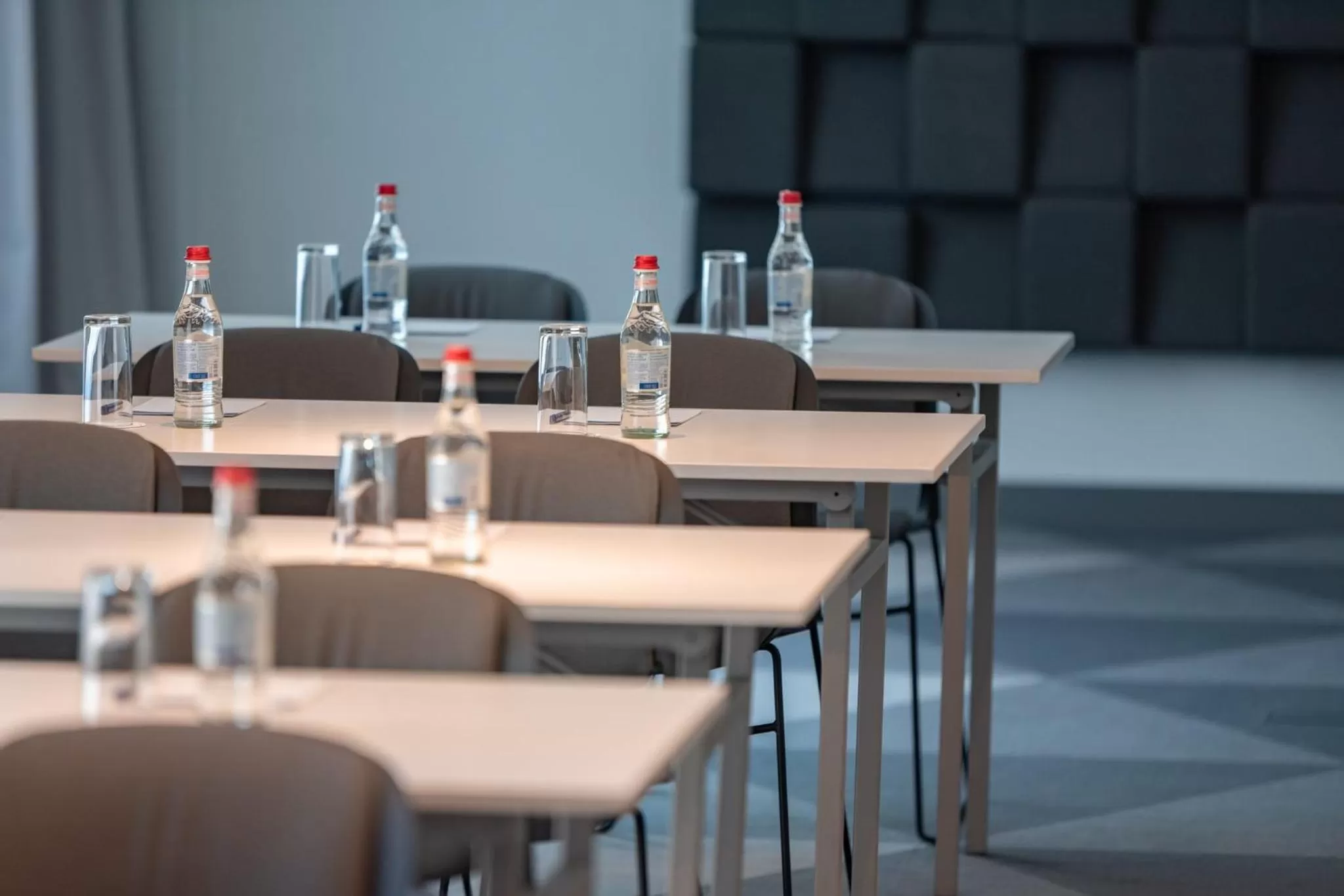 Meeting/conference room in Holiday Inn Express - Yerevan by IHG