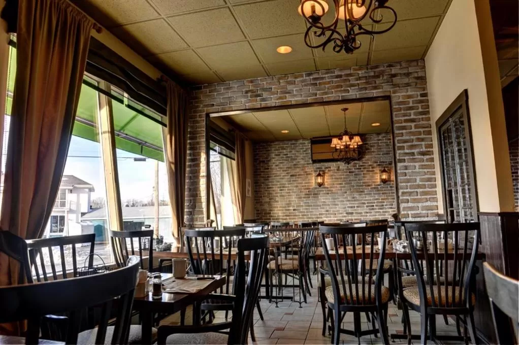 Restaurant/places to eat in Auberge Happy Logis