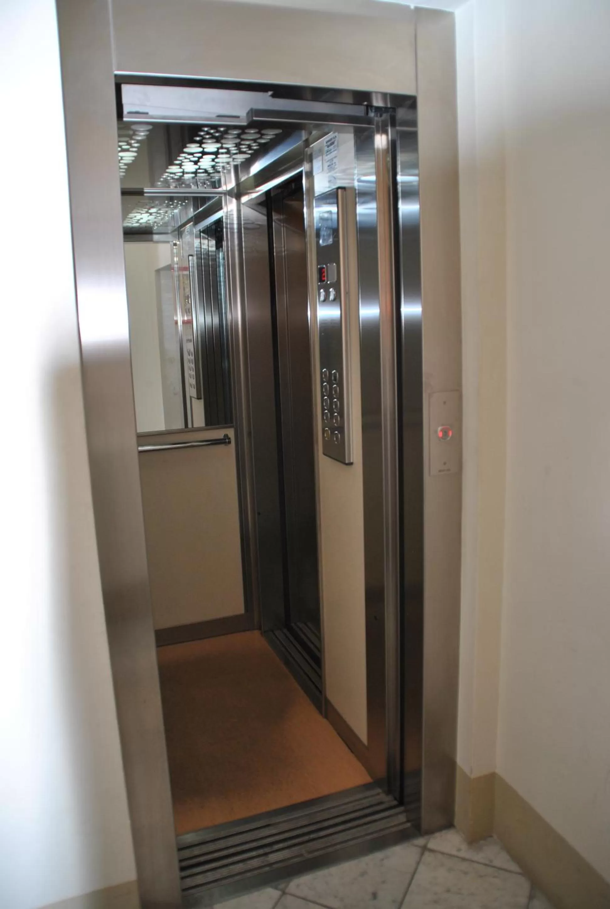 Facade/entrance in Hotel Mimosa Pantheon