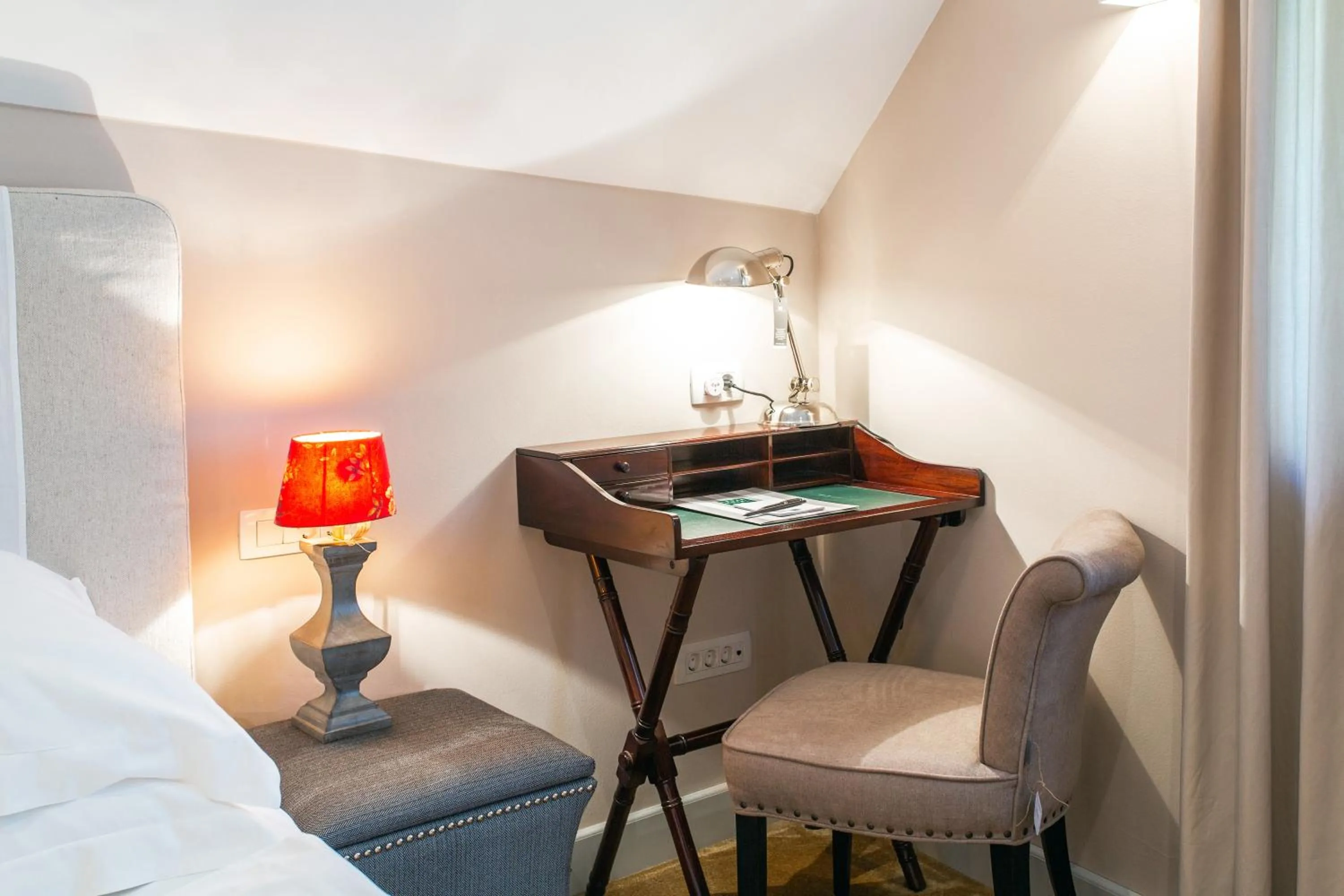 Bed in Lesar Hotel Angel - Member of Hip Hotels