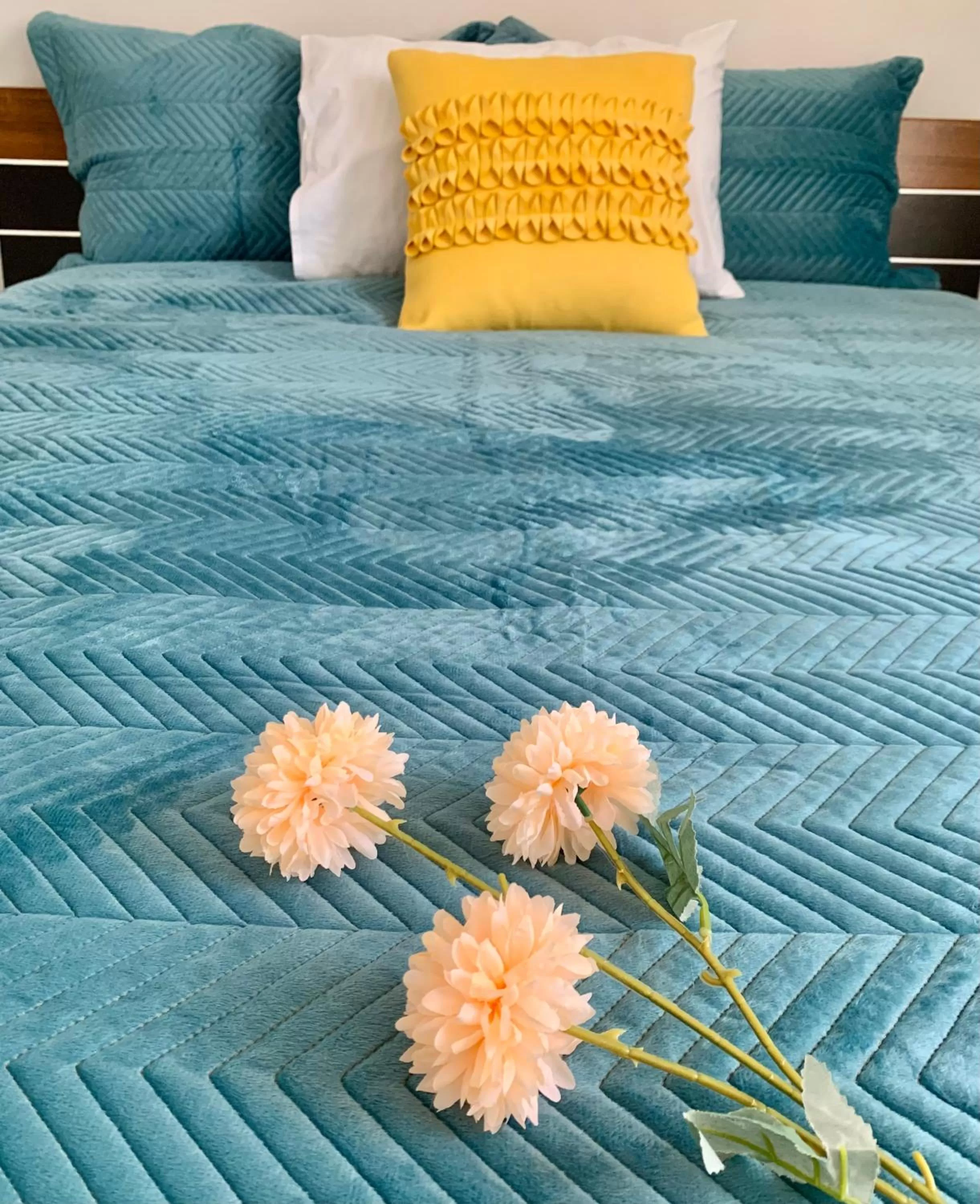 Bedroom in Auckland Central Motel