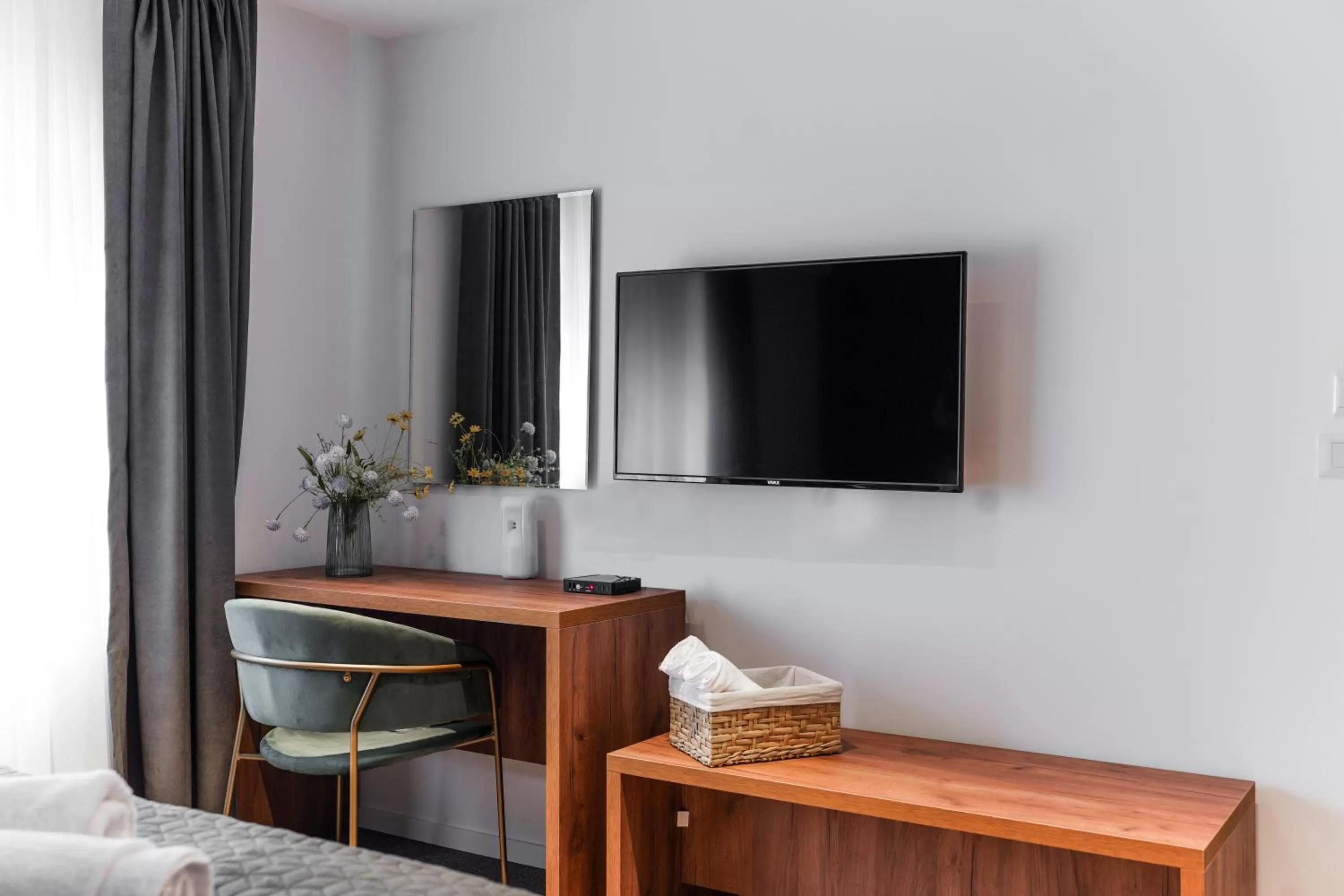 TV/Entertainment Center in The White Tree