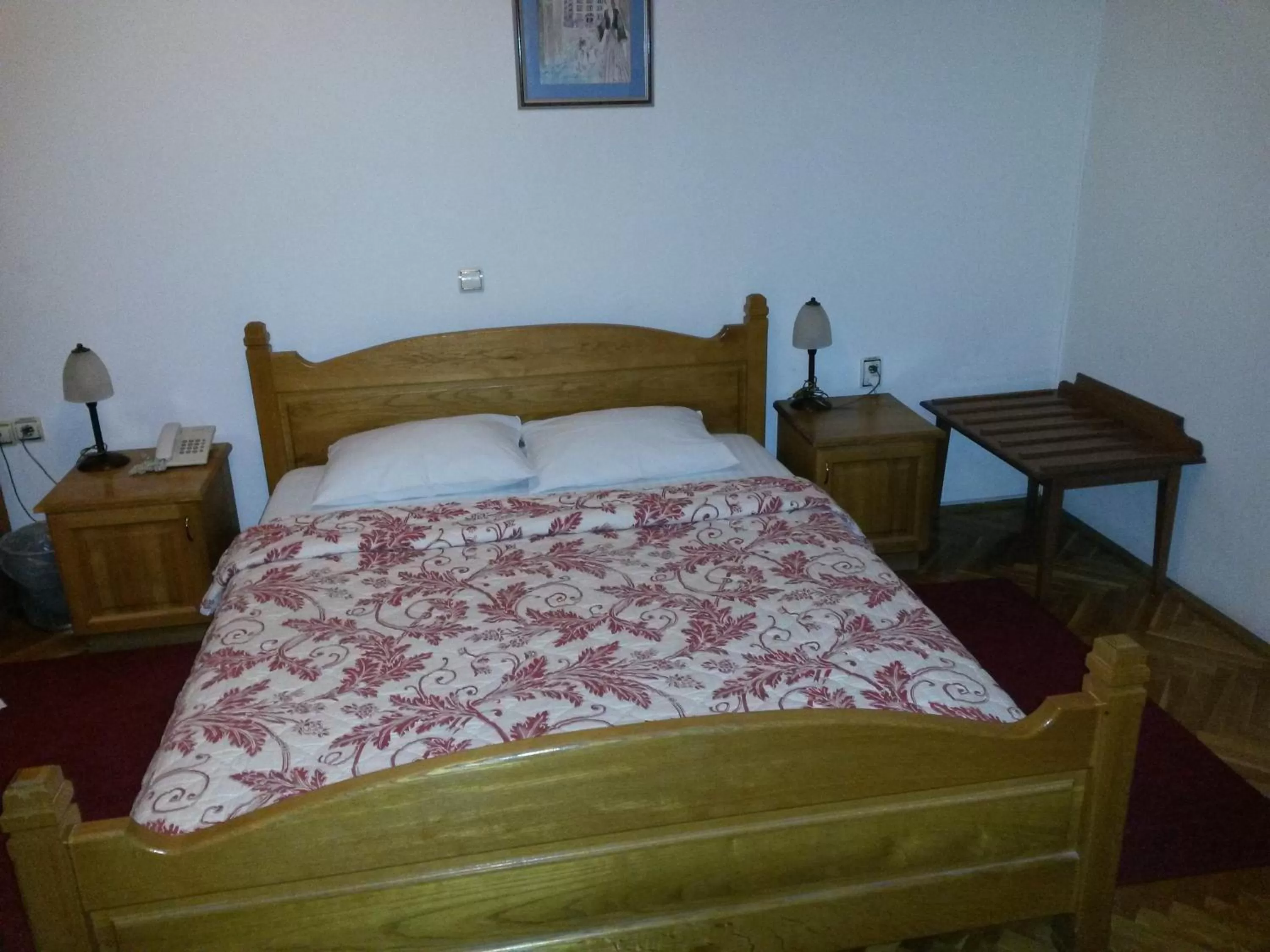 Bedroom, Bed in Hotel Sucevic Garni