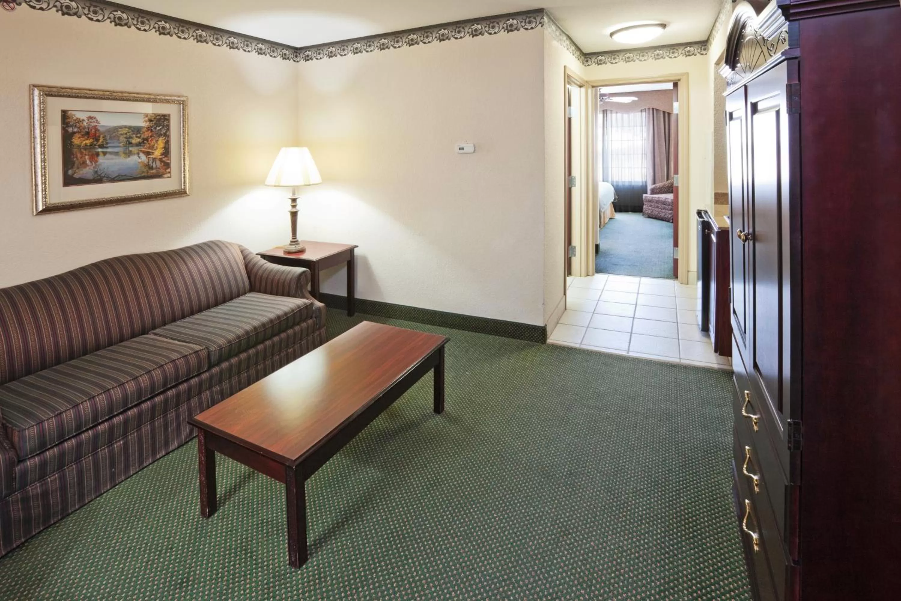 Holiday Inn Express Hotel & Suites Gainesville by IHG
