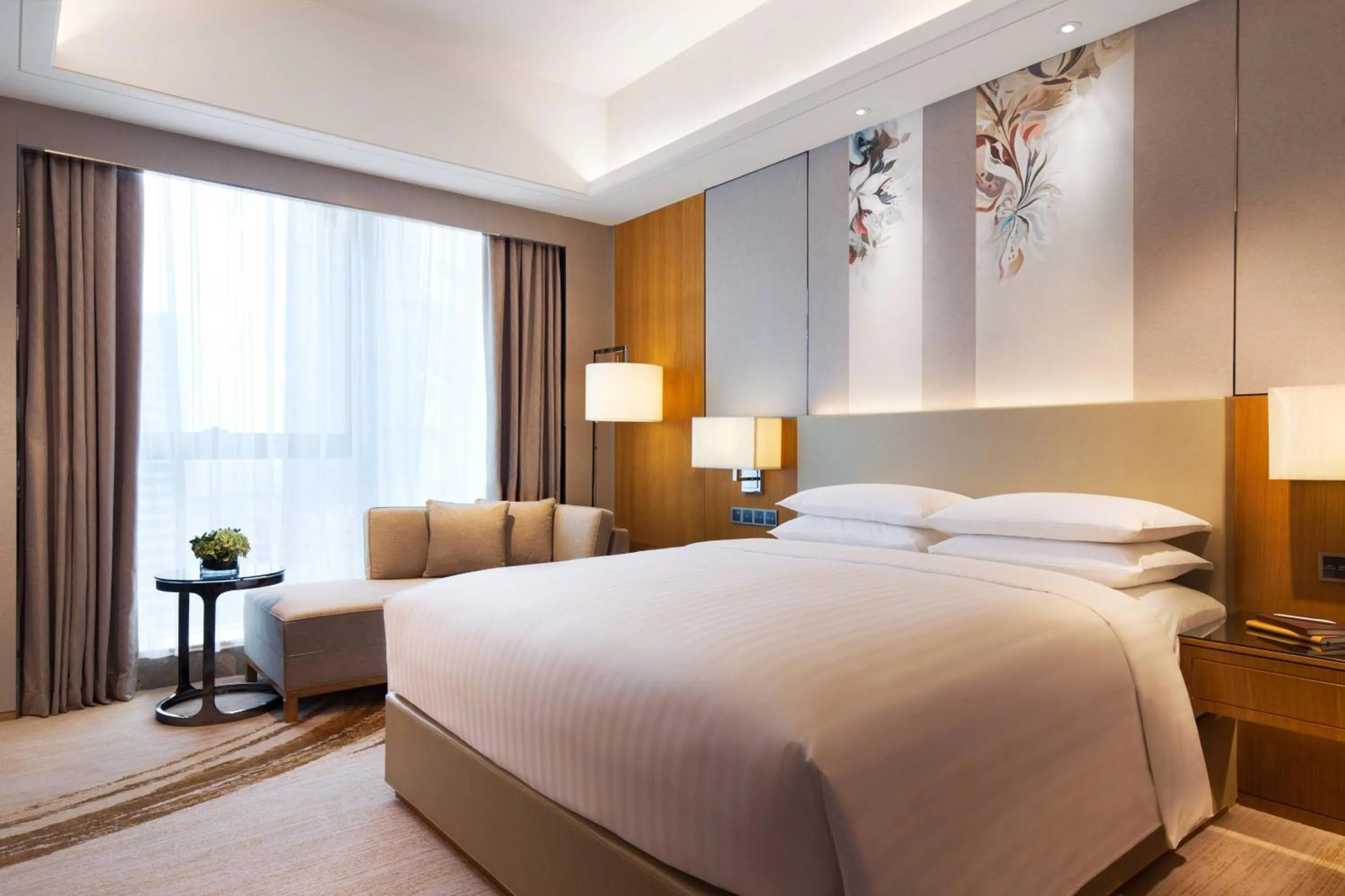 Bedroom in Courtyard by Marriott Zhengzhou East