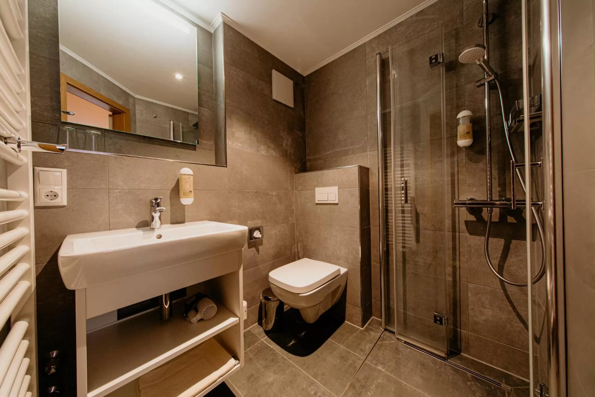 Shower in Bergpension Laasen Perle Rathen