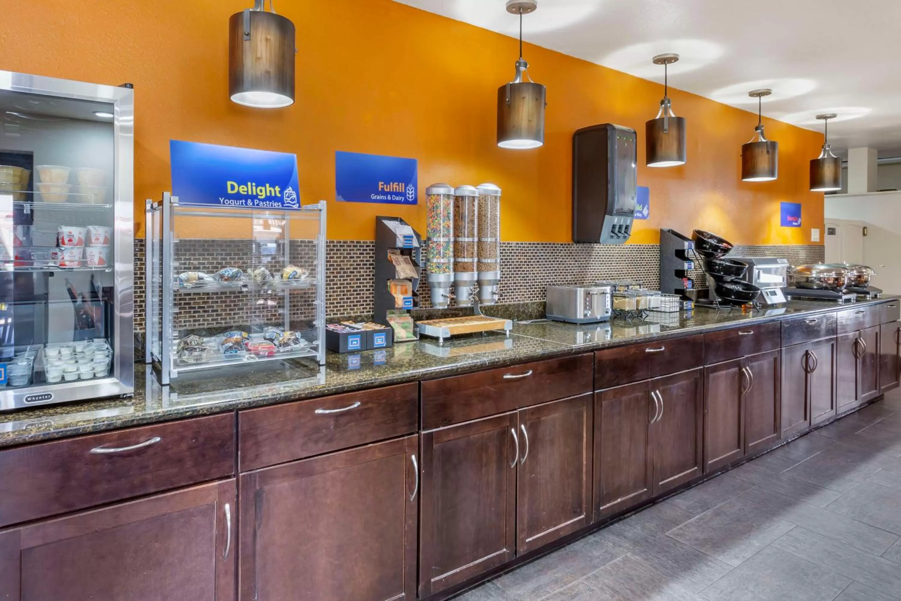 Breakfast in Best Western Arizonian Inn