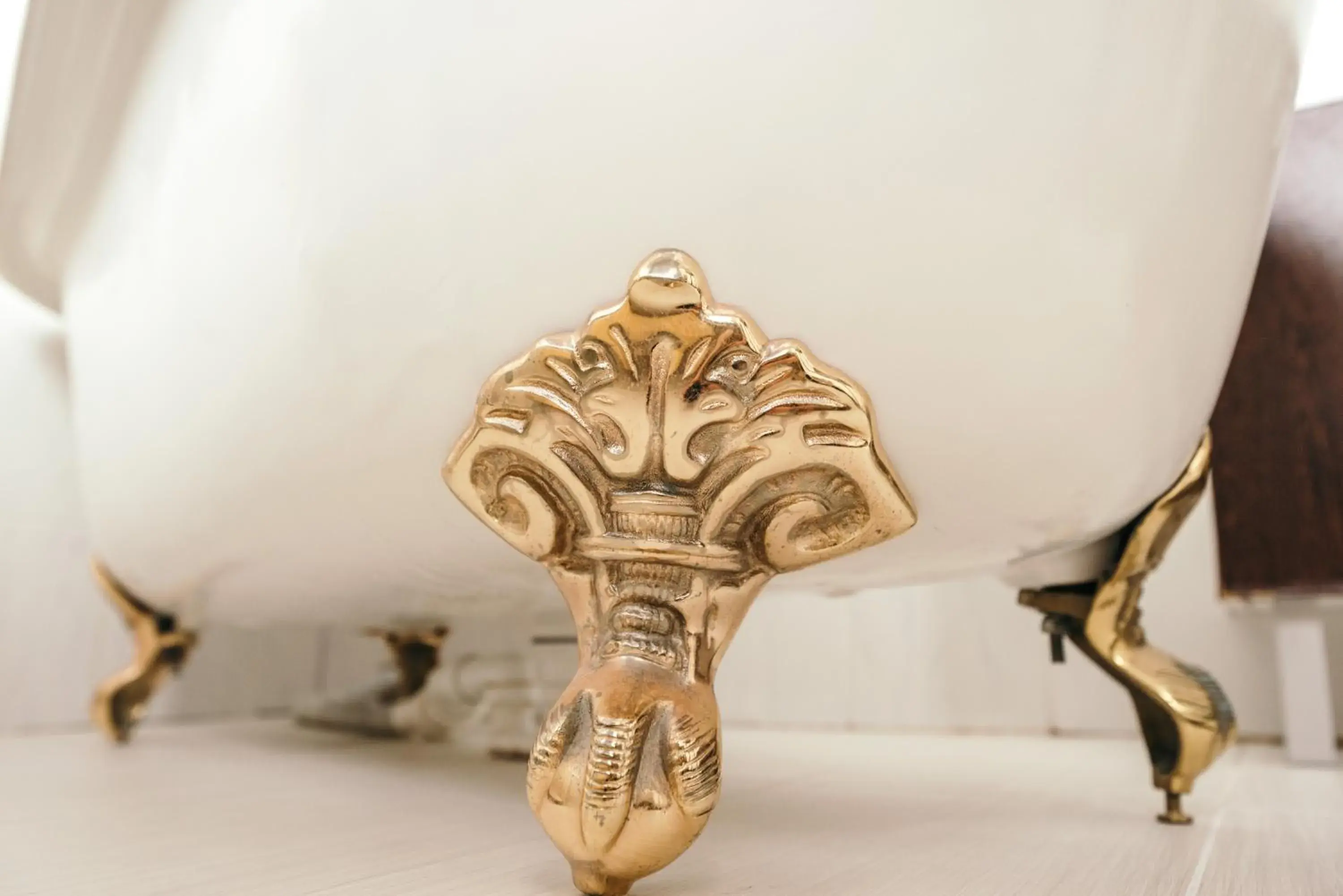 Presidential Suite with Welcome Drink in Merchants House Hotel Presidential Suite with Welcome Drink in Merchants House Hotel