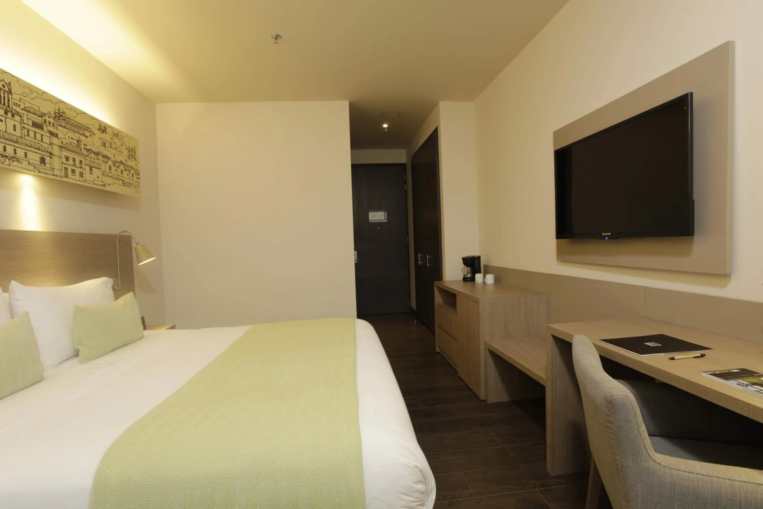 Bedroom, Bed in Hotel bh Usaquén