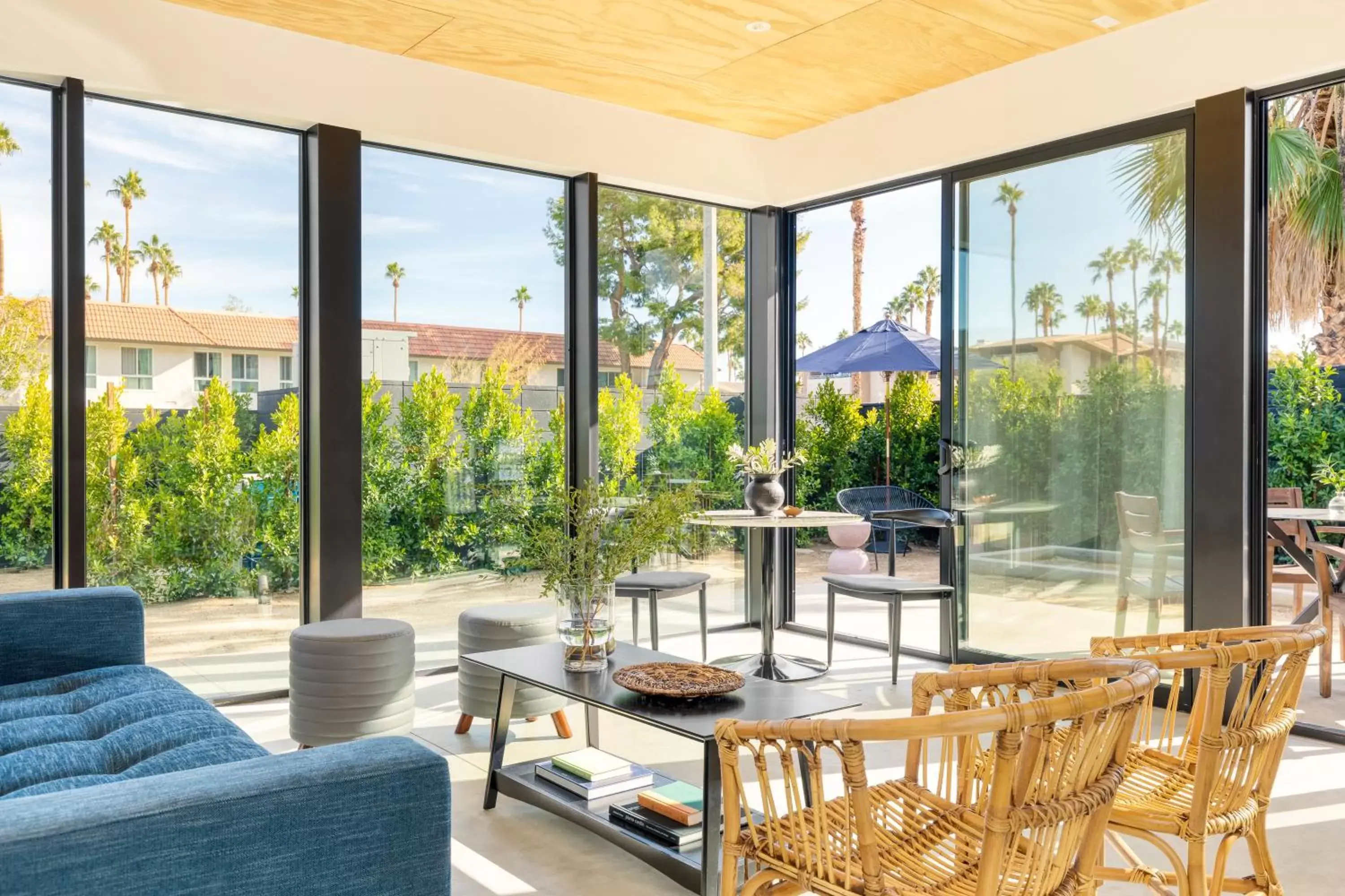 Two-Bedroom Suite in Blackhaus Suites by AvantStay Modern Comfort in Downtown Palm Springs Two-Bedroom Suite in Blackhaus Suites by AvantStay Modern Comfort in Downtown Palm Springs