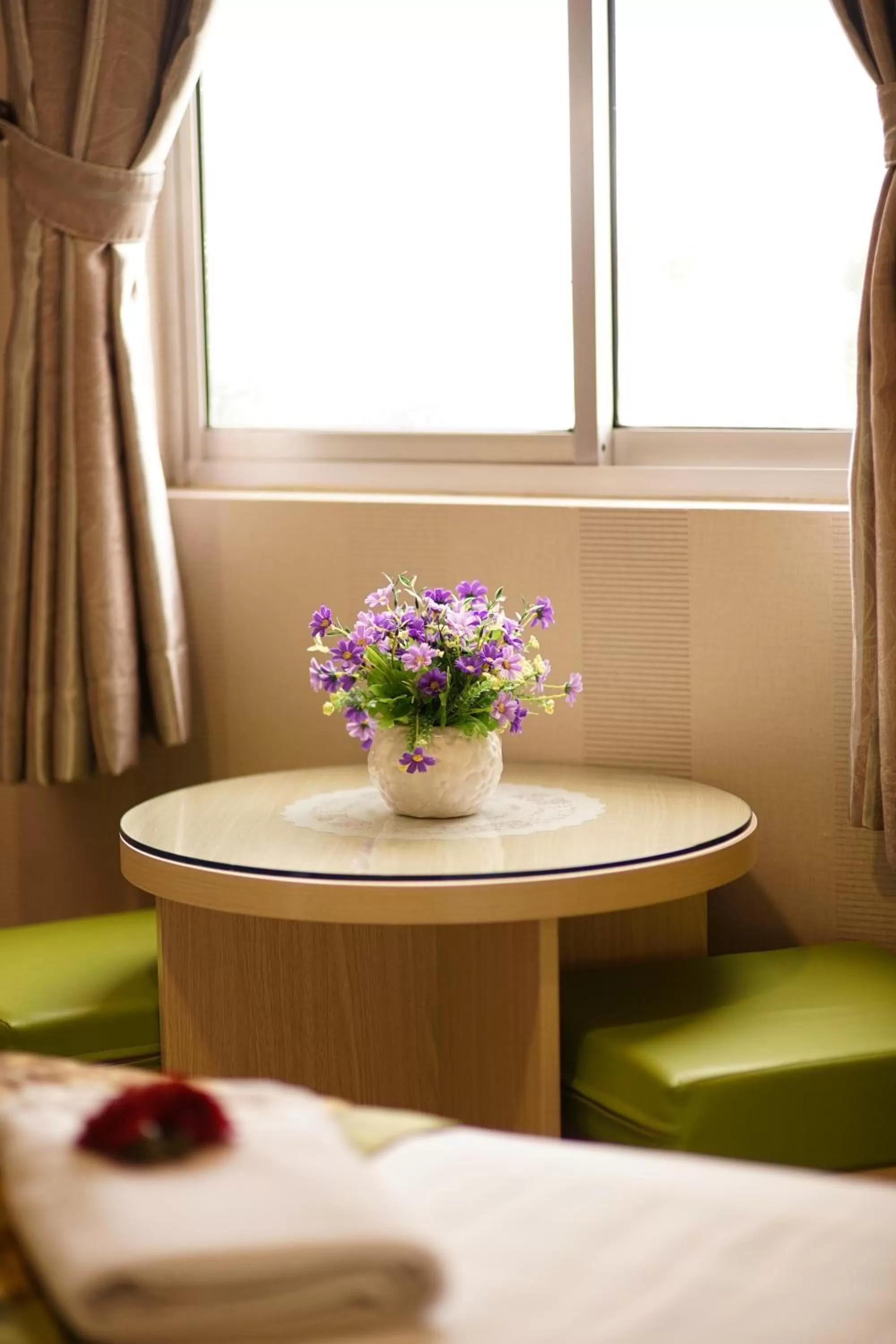 Text overlay, Bed in Palago mc Hotel Park View