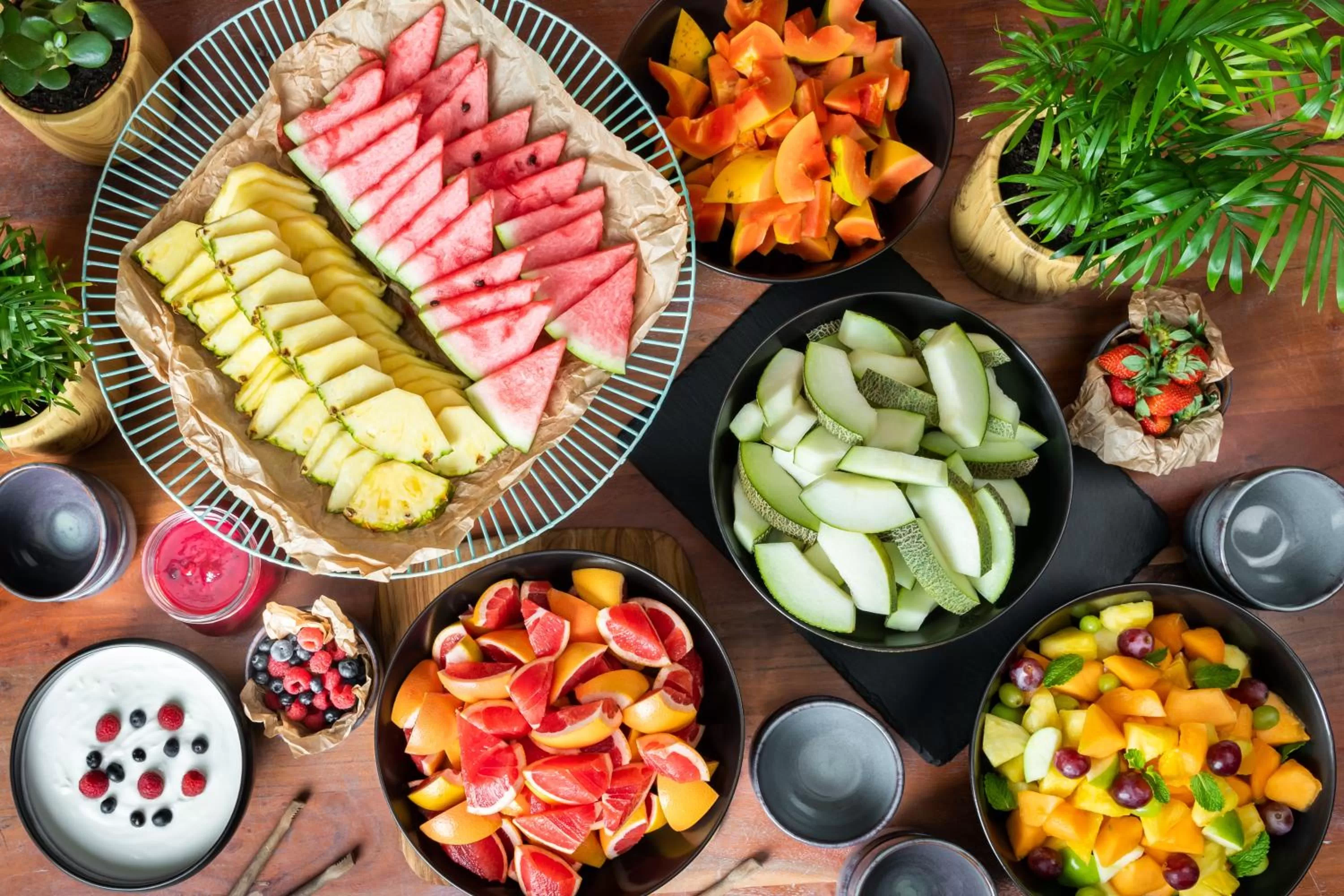 Restaurant/places to eat in Radisson Blu Hotel, Dubai Canal View