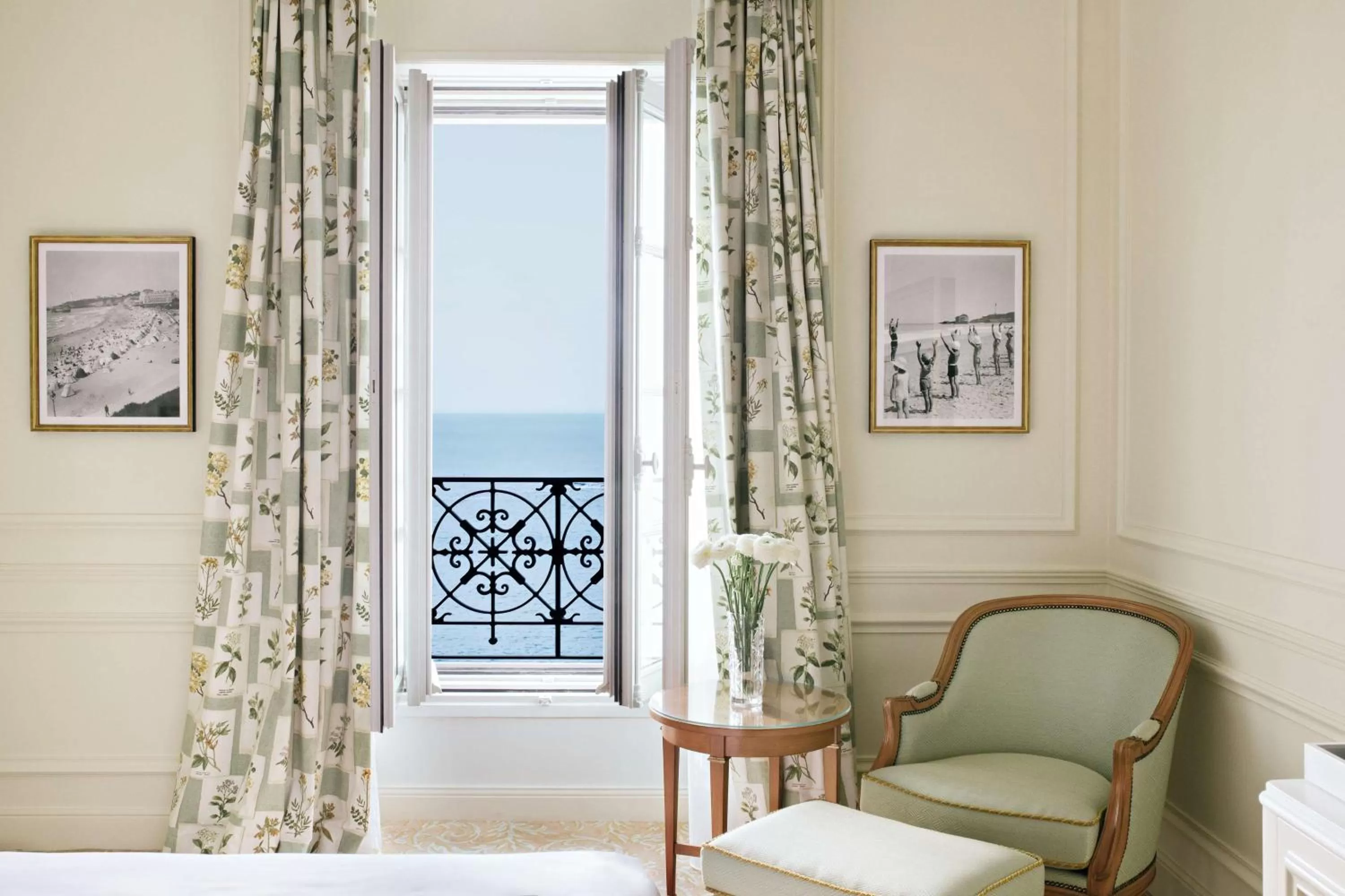 Photo of the whole room, Bed in Hôtel du Palais Biarritz, in The Unbound Collection by Hyatt