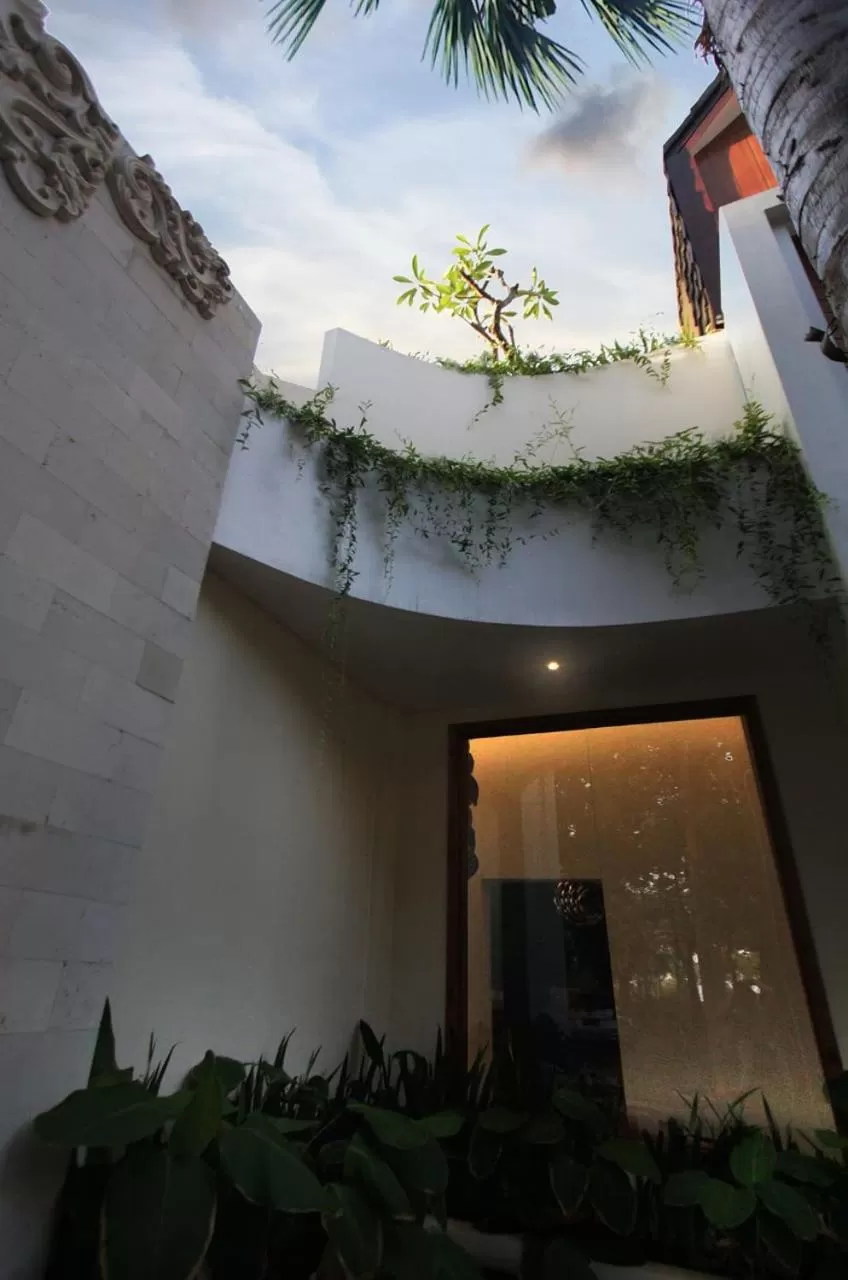 Property building in Onesouth Banyuwangi Pulau merah