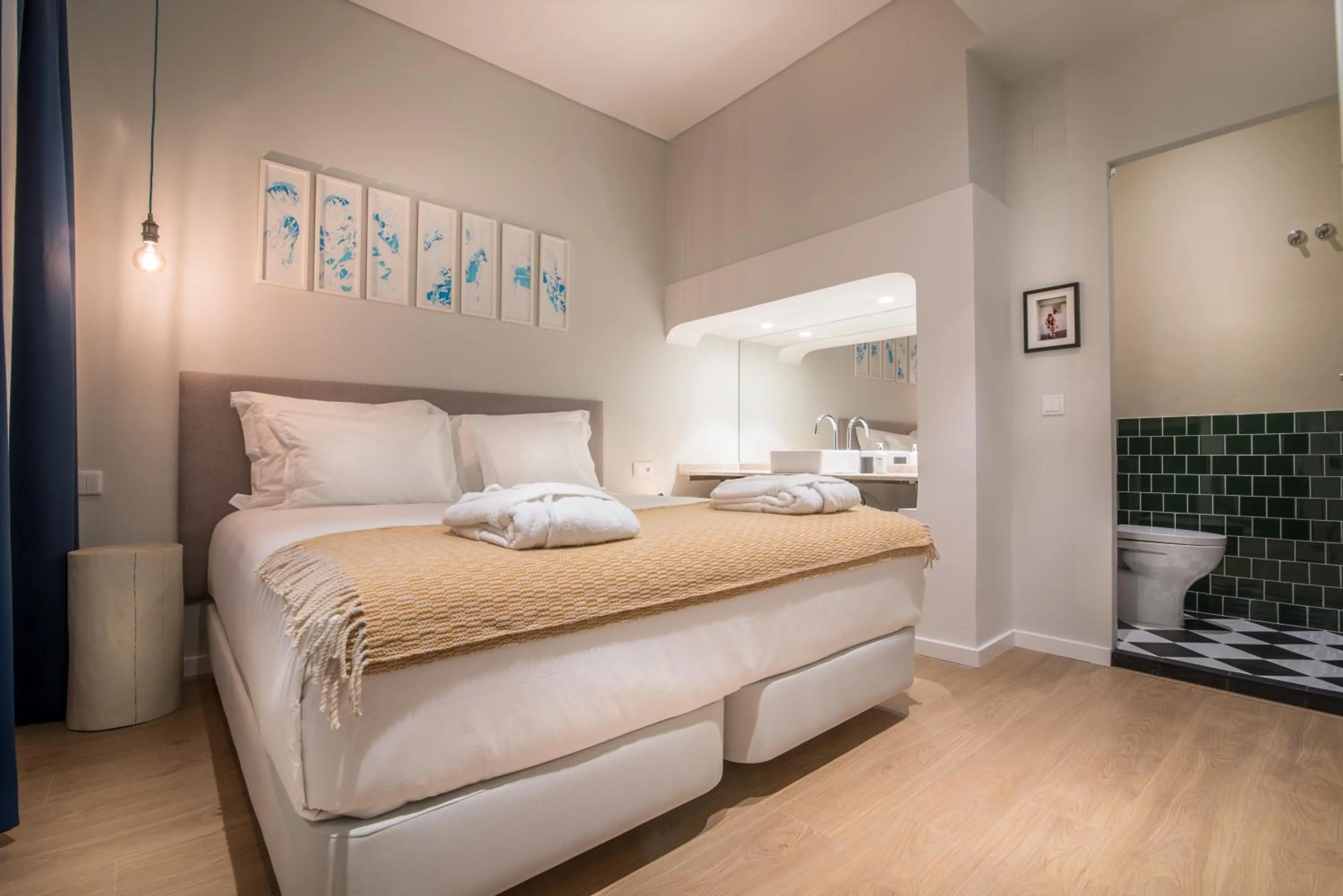 Bathroom, Bed in Esqina Urban Lodge