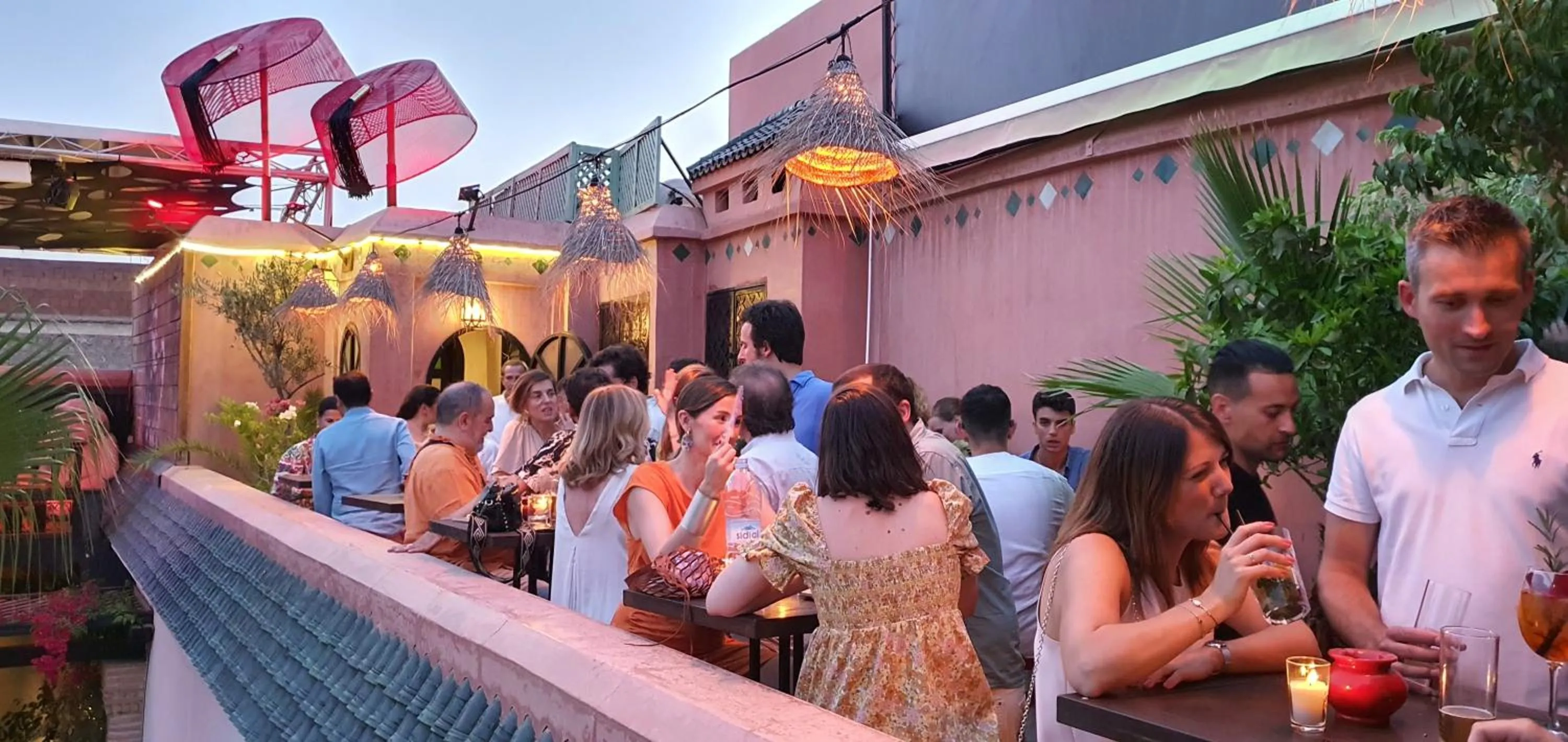 Restaurant/places to eat in Riad Monceau