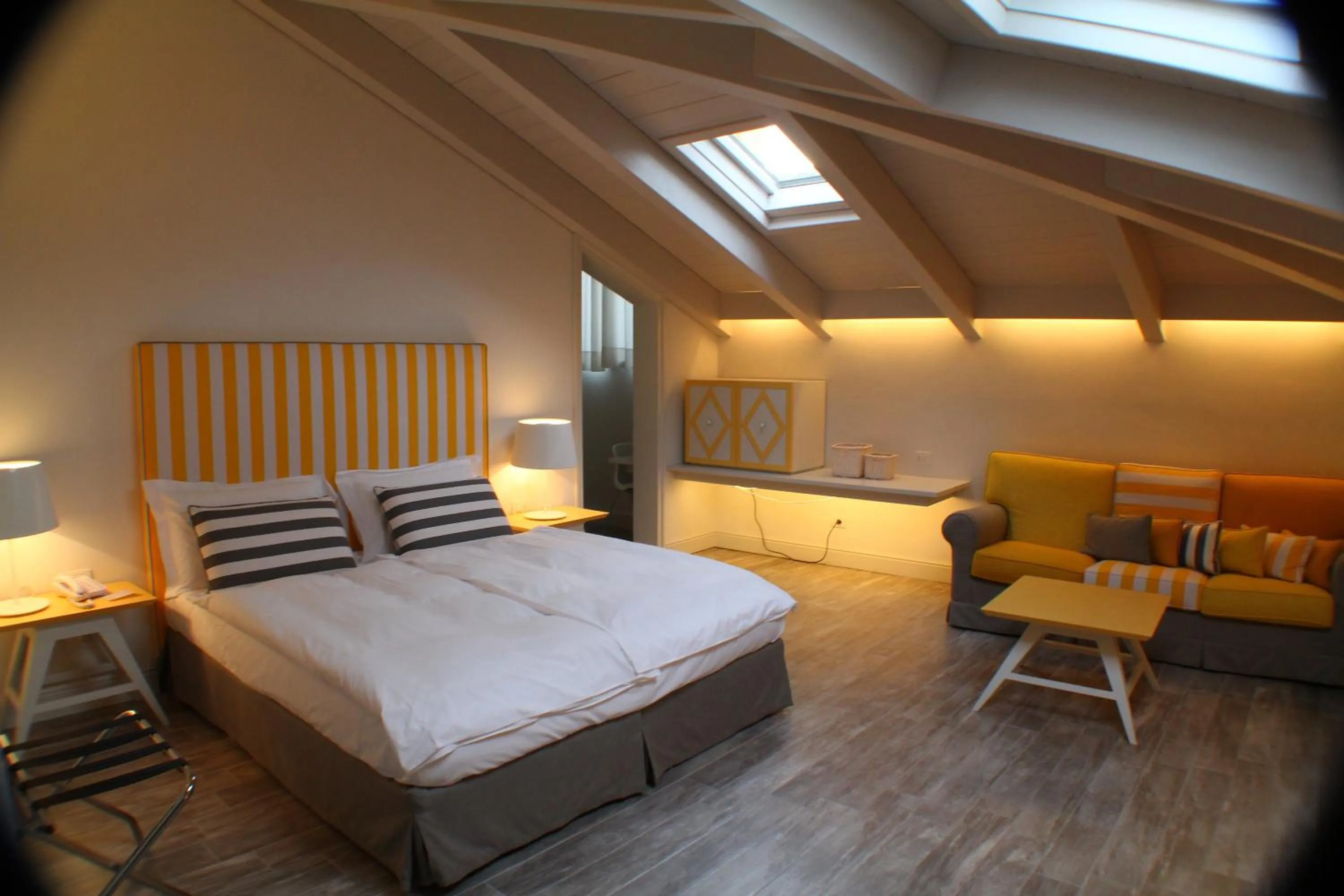 Photo of the whole room, Bed in Palazzo Jannuzzi Relais