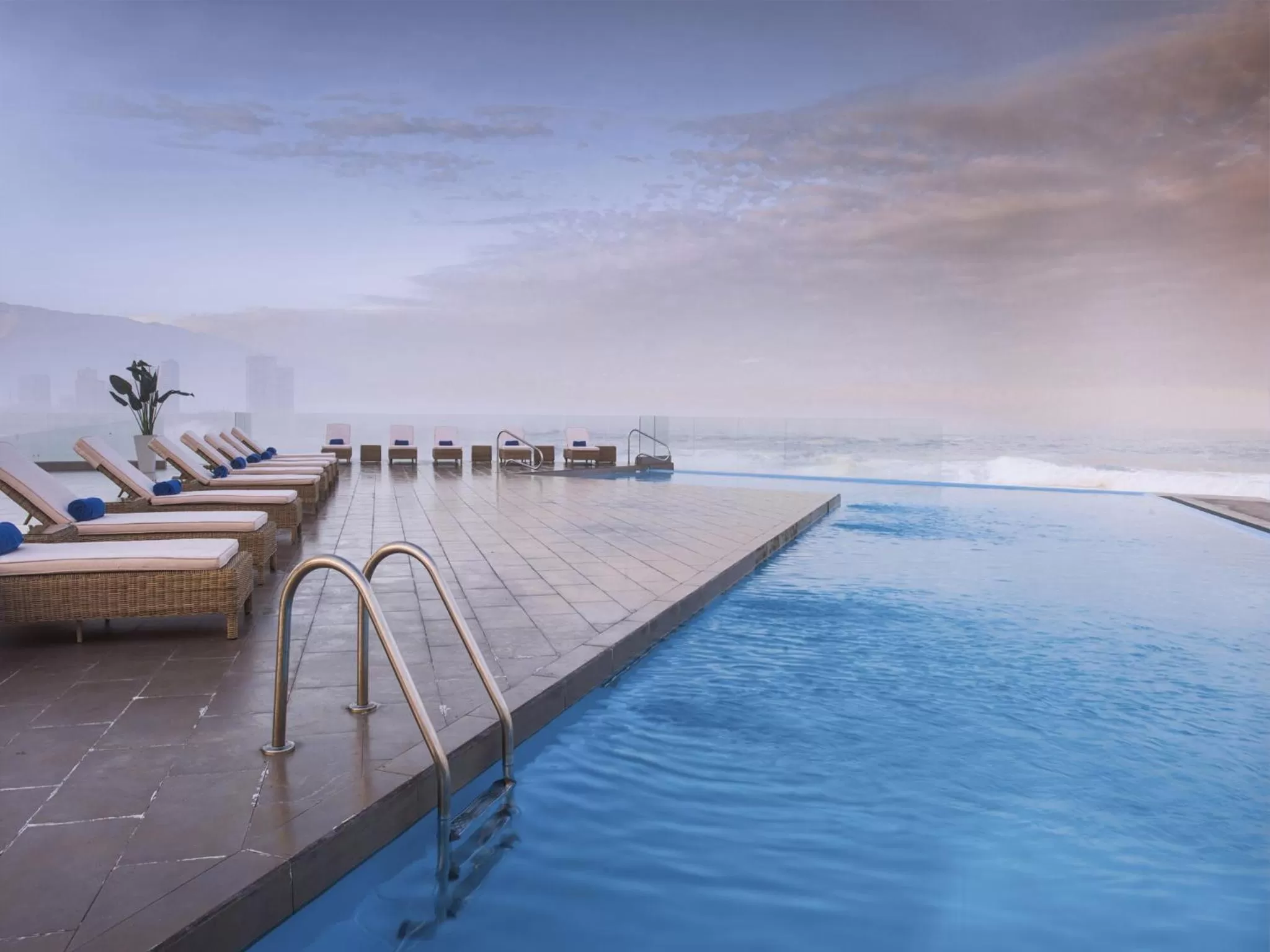 Swimming Pool in Hotel Gavina Costa Mar