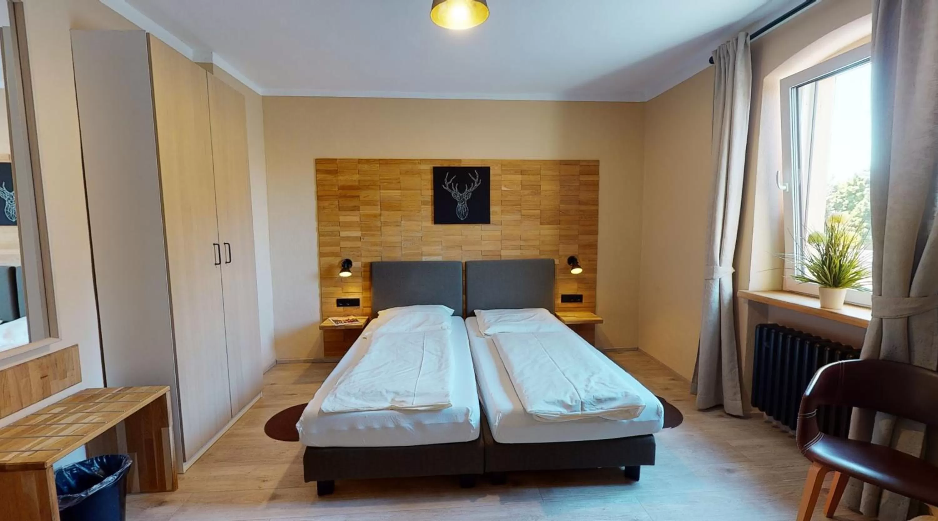 Photo of the whole room, Bed in Hotel Rothenburger Hof