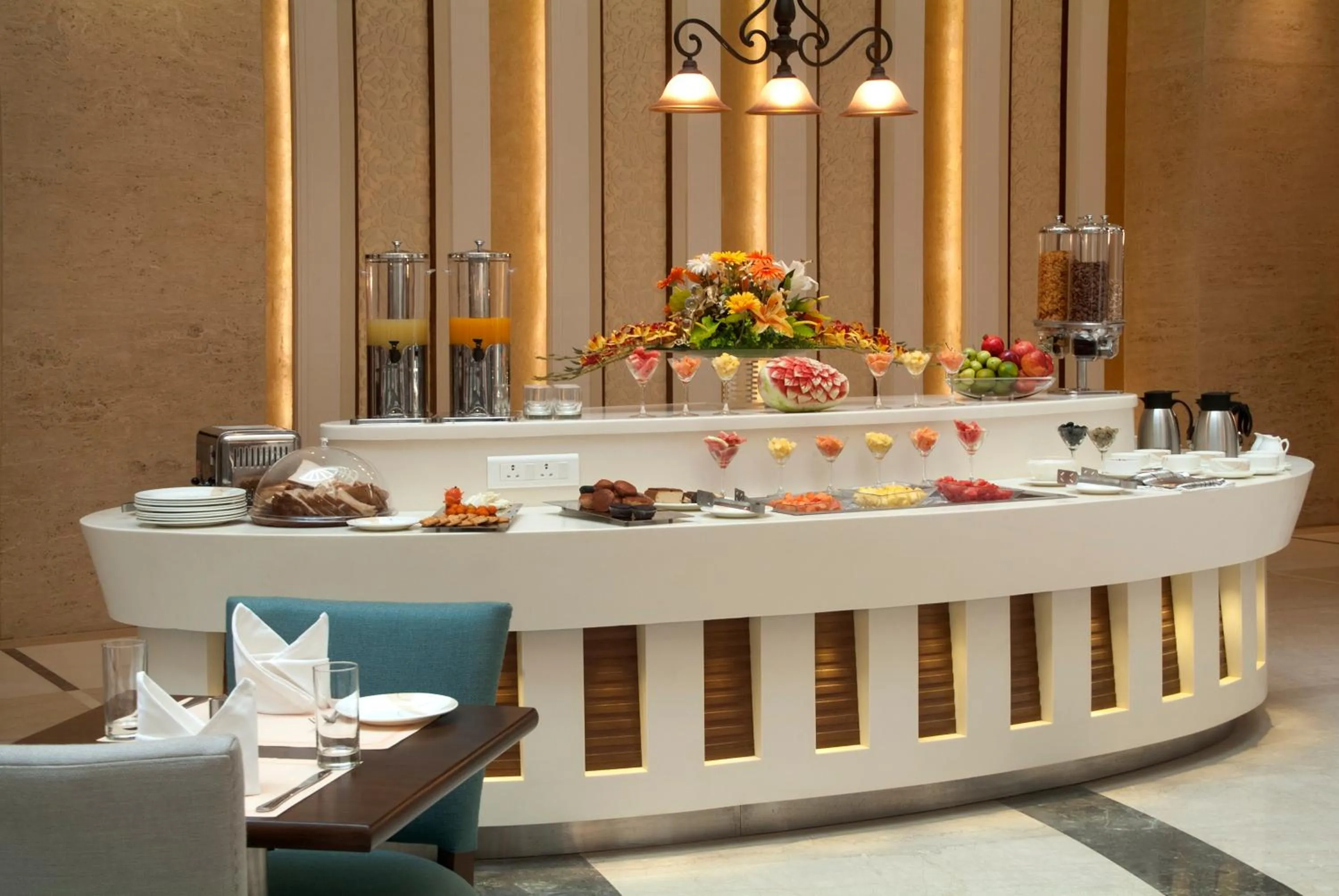 Buffet breakfast in Savoy Suites Greater Noida