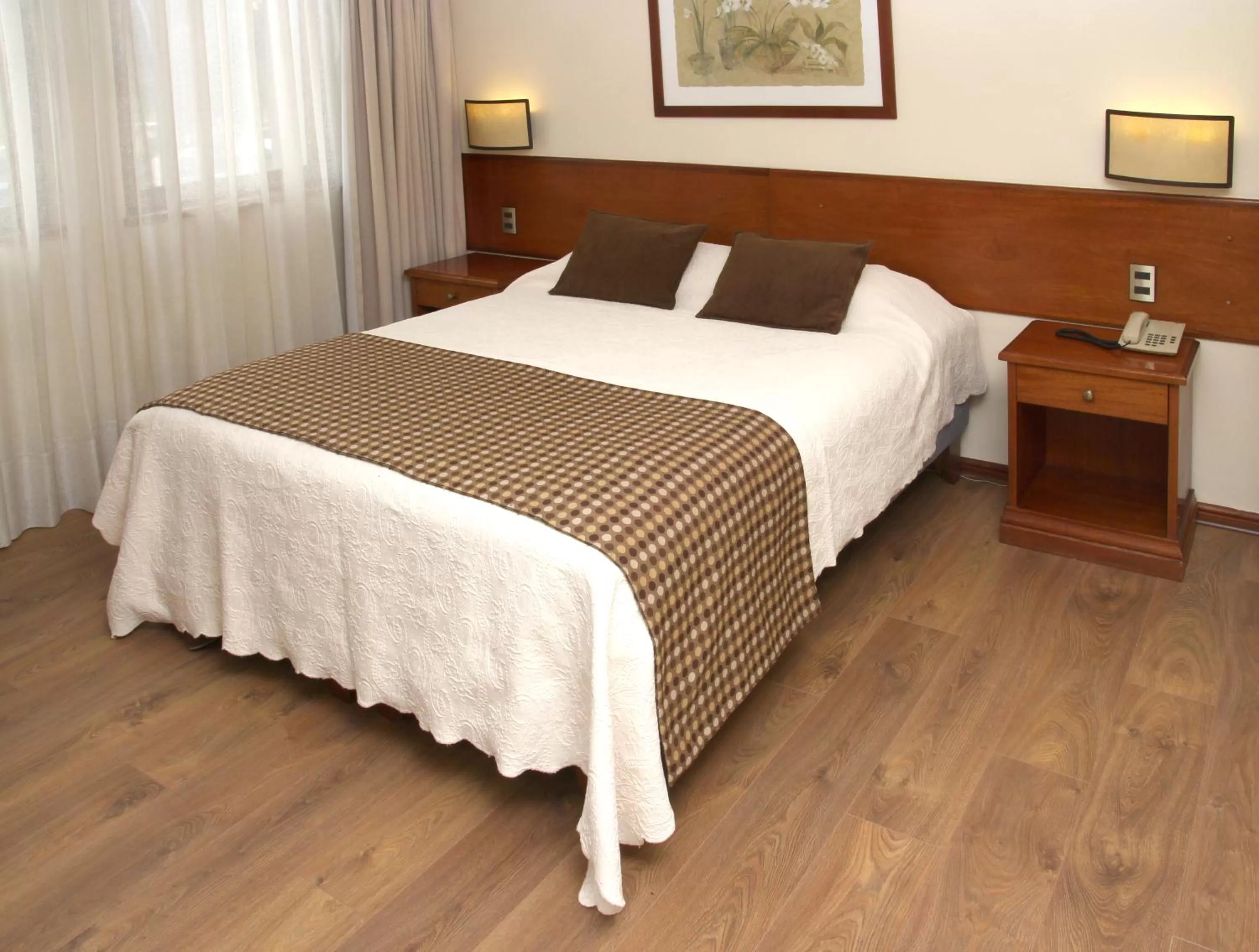 Bedroom, Bed in Tur Hotel Santiago