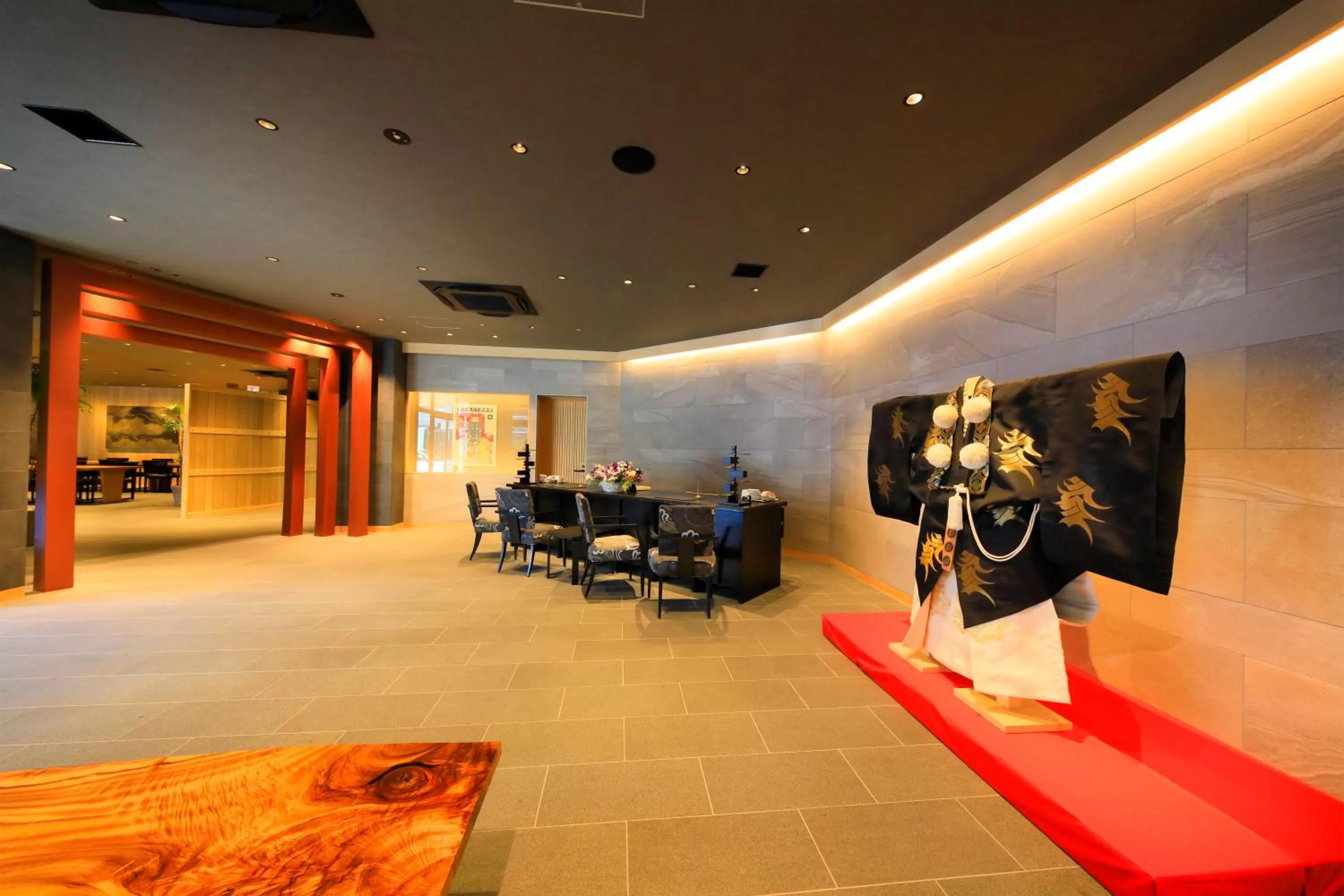 Lobby or reception in Waqoo Naritasanmonzen