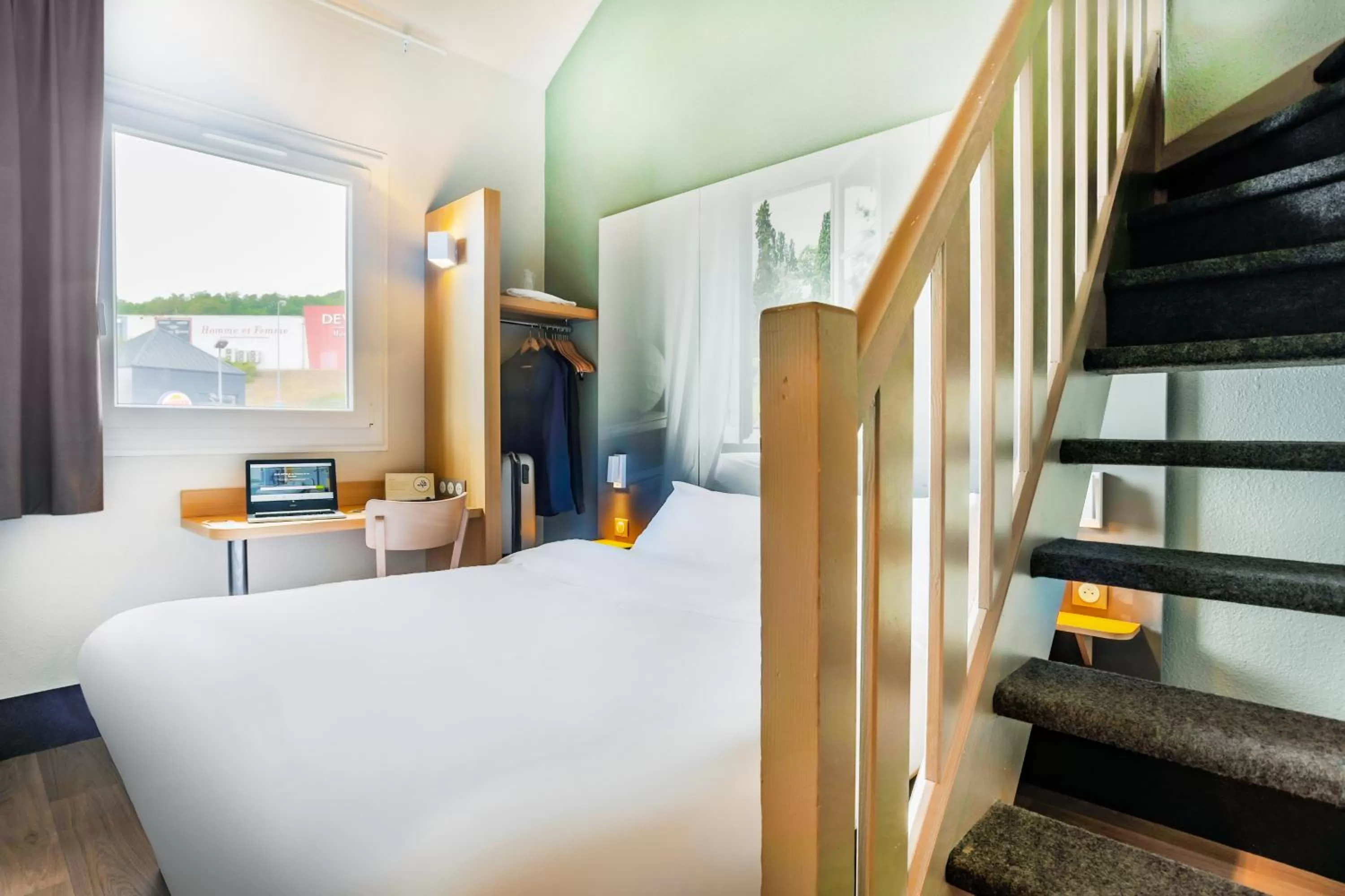 Bedroom, Bed in B&B HOTEL Nancy Frouard