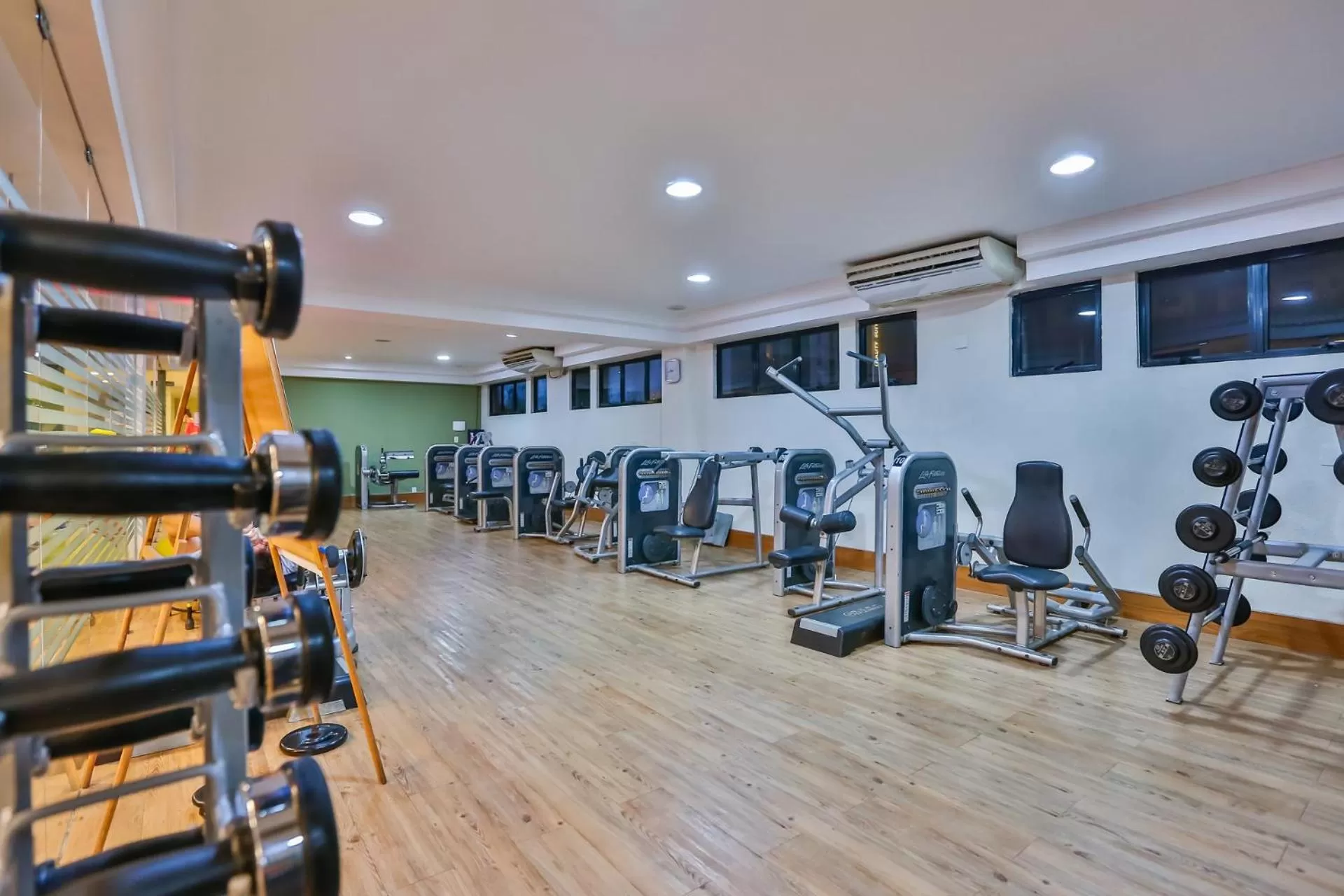 Fitness centre/facilities in Quality Suítes João Pessoa