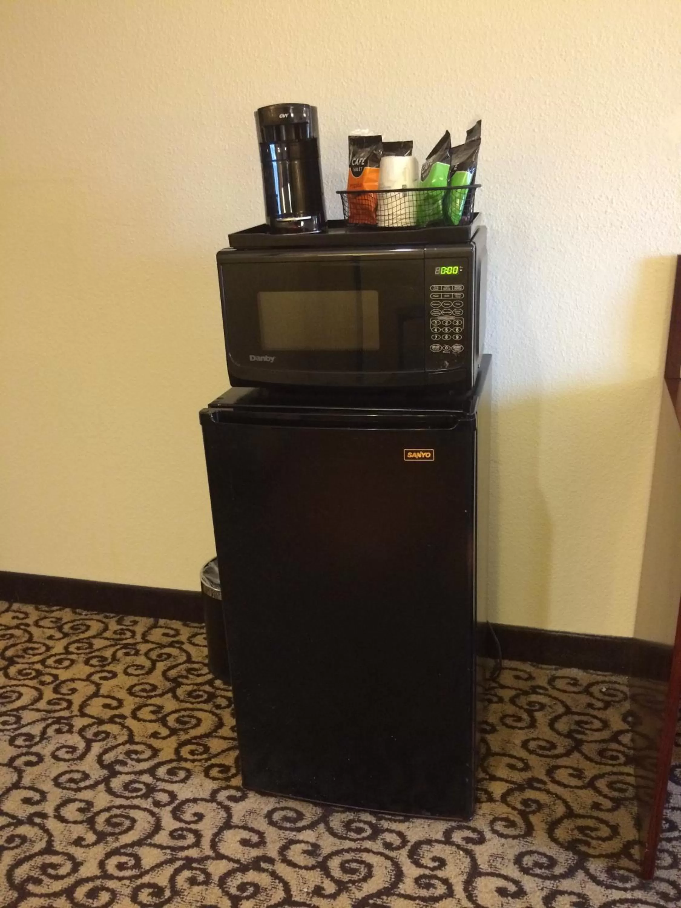 Coffee/tea facilities in Baymont by Wyndham Columbia Fort Jackson