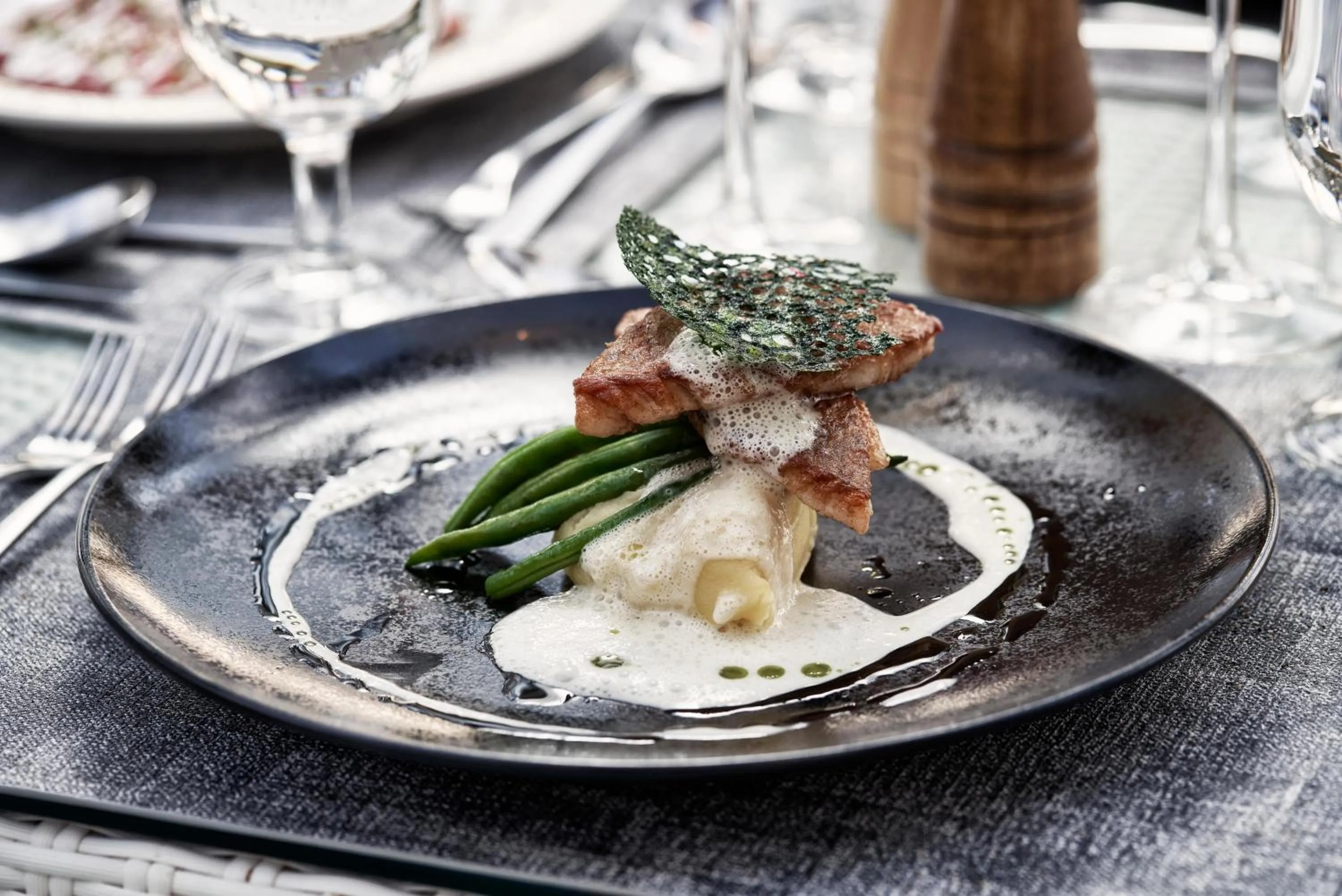 Restaurant/places to eat in Fanar Hotel & Residences