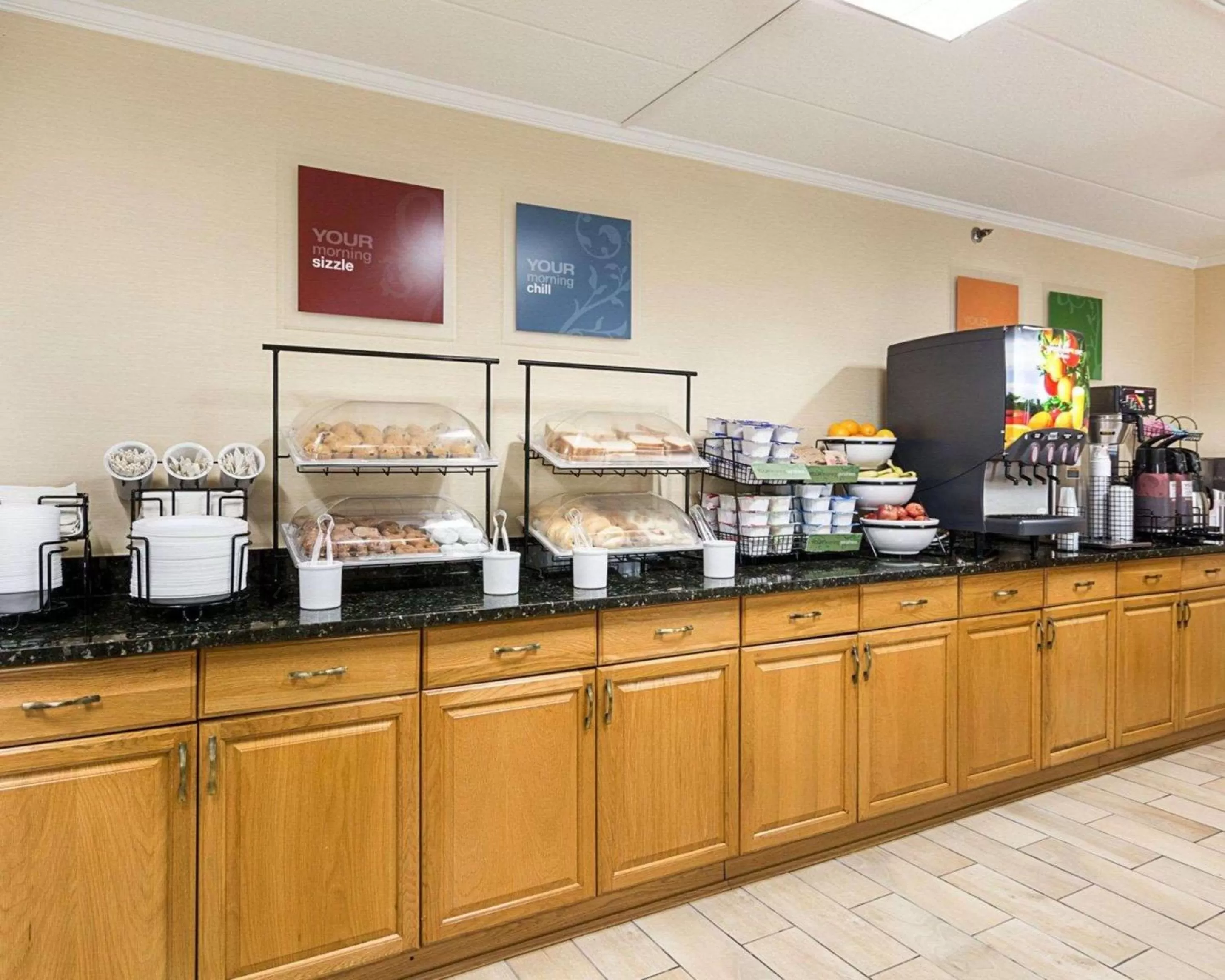 Restaurant/places to eat in Comfort Inn Oxon Hill - National Harbor