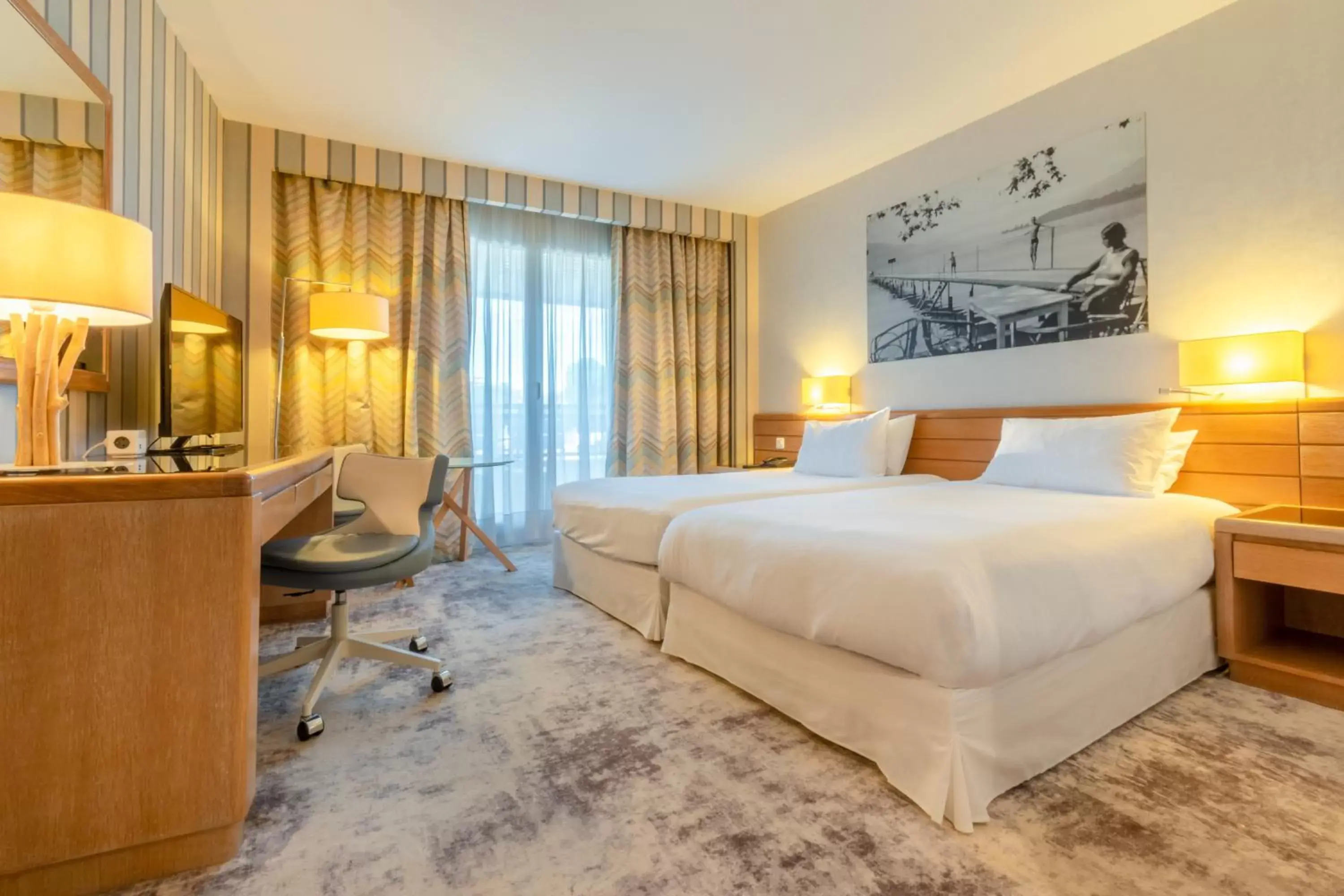 Standard Twin Room with Balcony and City View in Holiday Inn Nice - Port St Laurent by IHG Standard Twin Room with Balcony and City View in Holiday Inn Nice - Port St Laurent by IHG