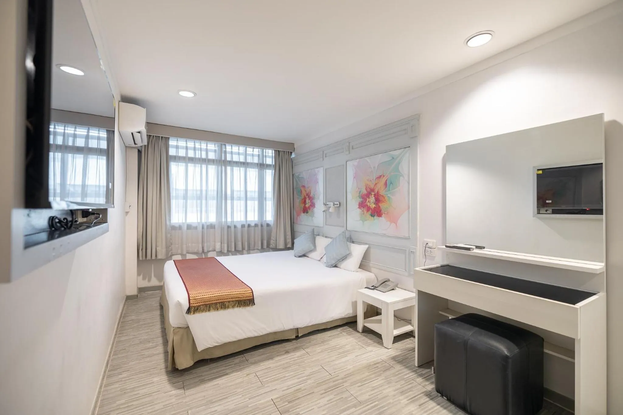 Bed in Pratunam City Inn